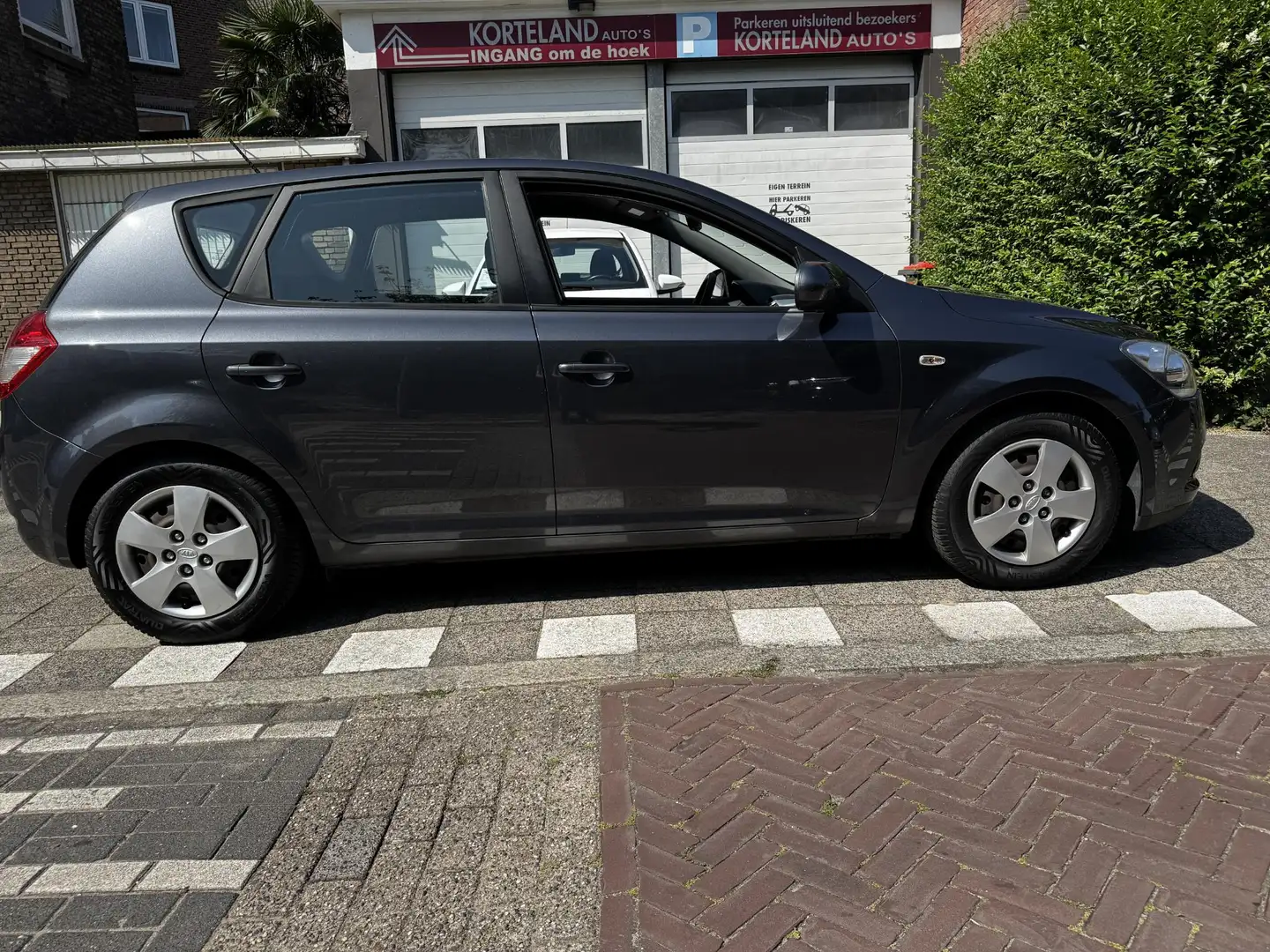 Kia Ceed / cee'd 1.4 CVVT X-tra Gris - 2