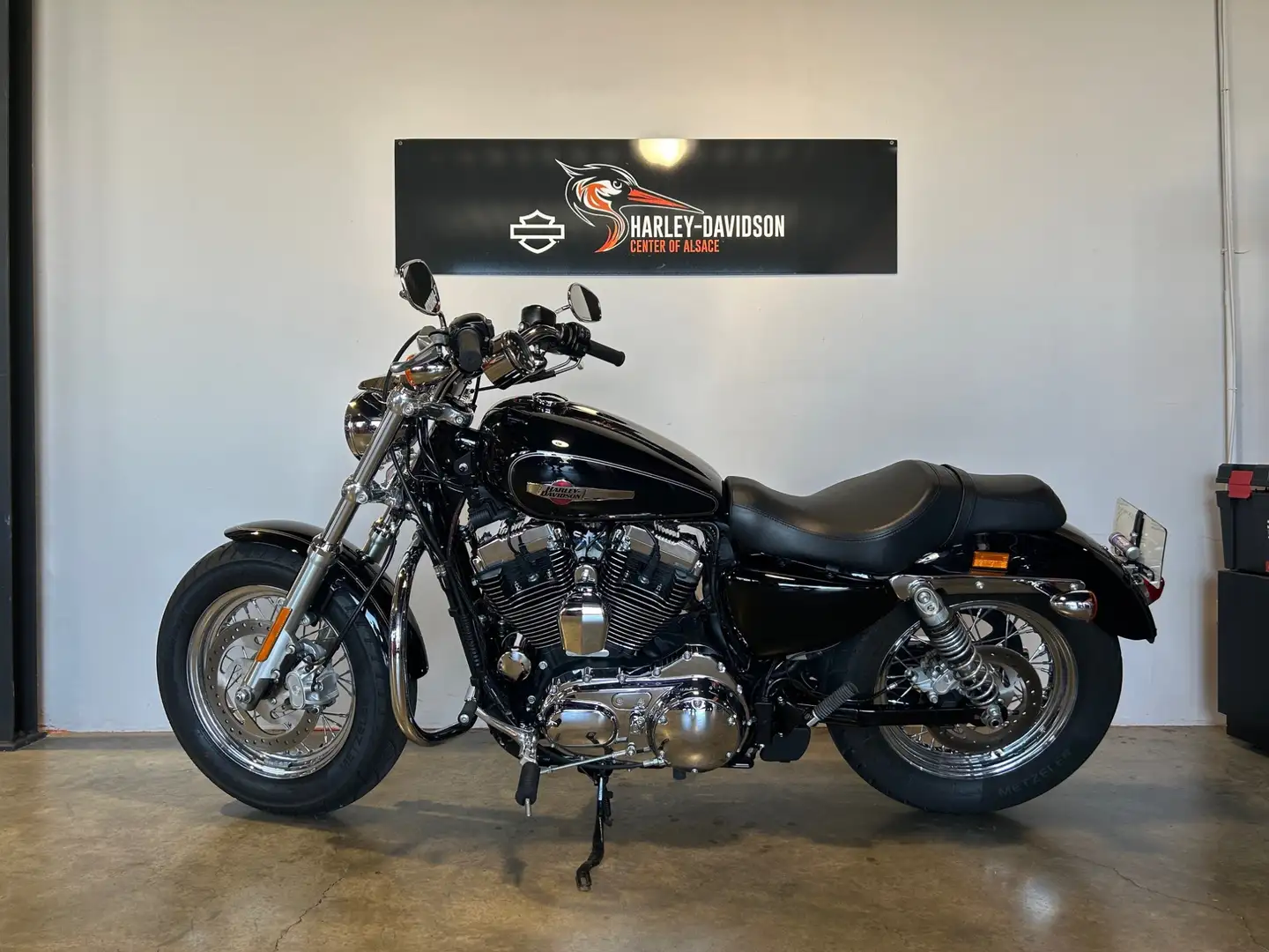 Harley-Davidson Sportster Czarny - 2