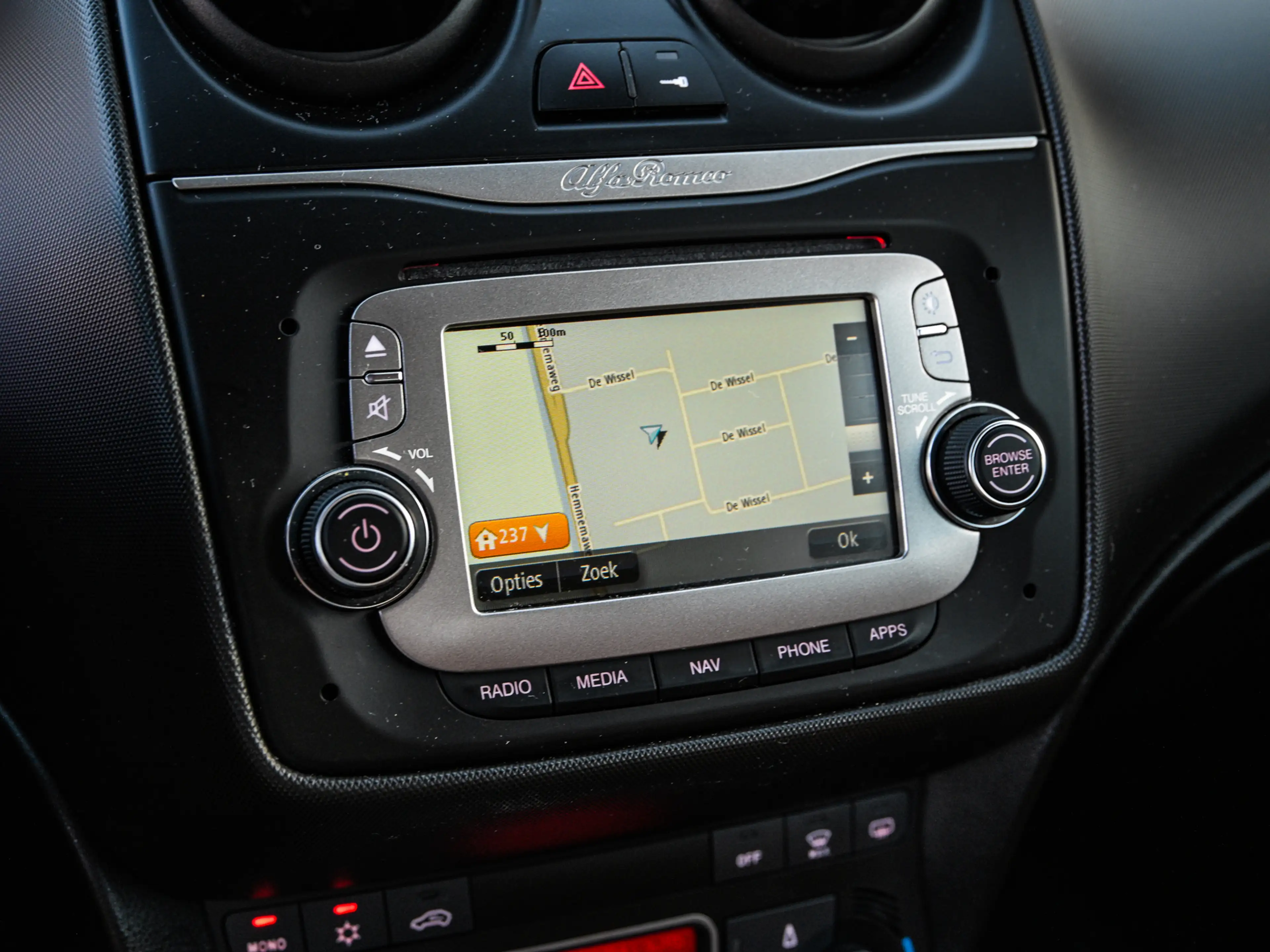 Alfa Romeo MiTo 0.9 TwinAir ECO Super — photo 8