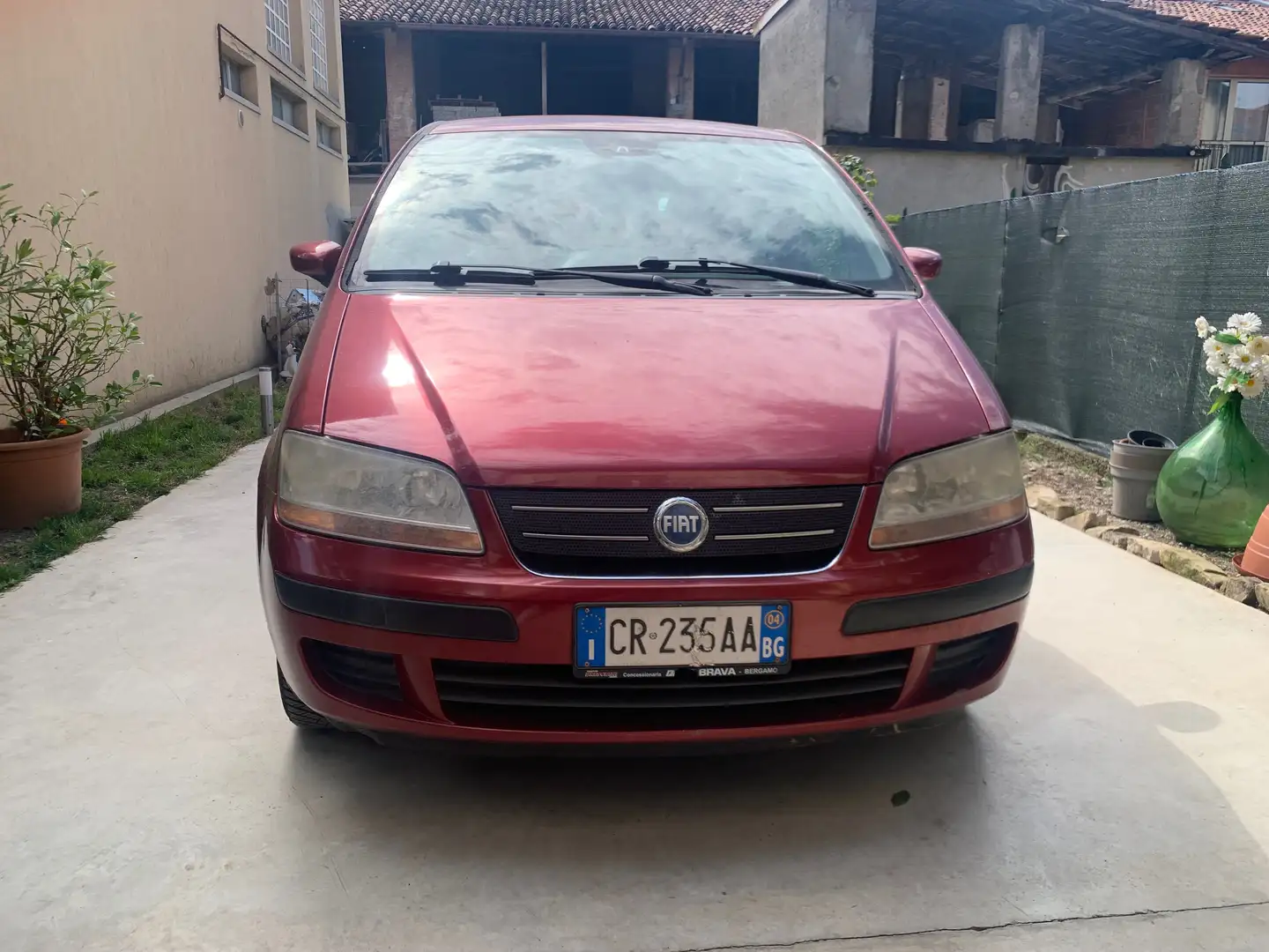 Fiat Idea Idea 1.4 16v Dynamic Червоний - 2