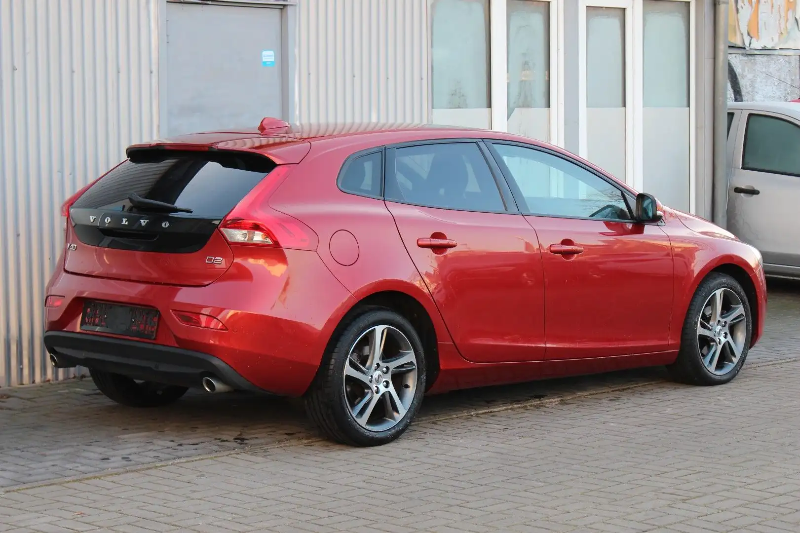 Volvo V40 Momentum+Navi+LED Scheinerfer+Klimaaut Rot - 2