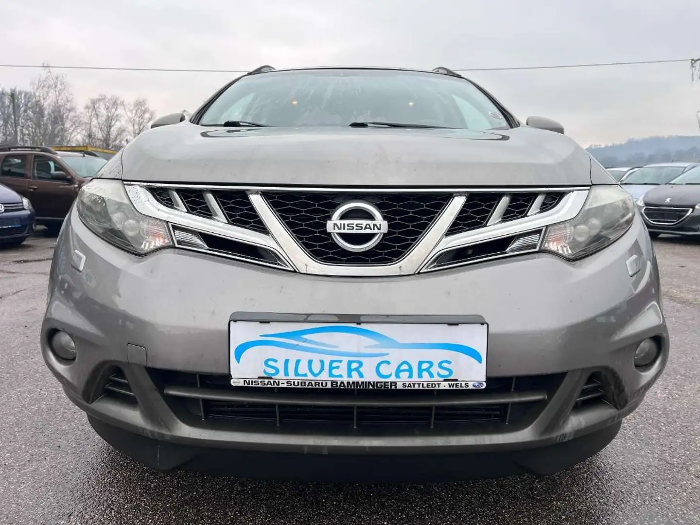 Nissan Murano Executive 2,5 dCi DPF Aut. Grau - 2