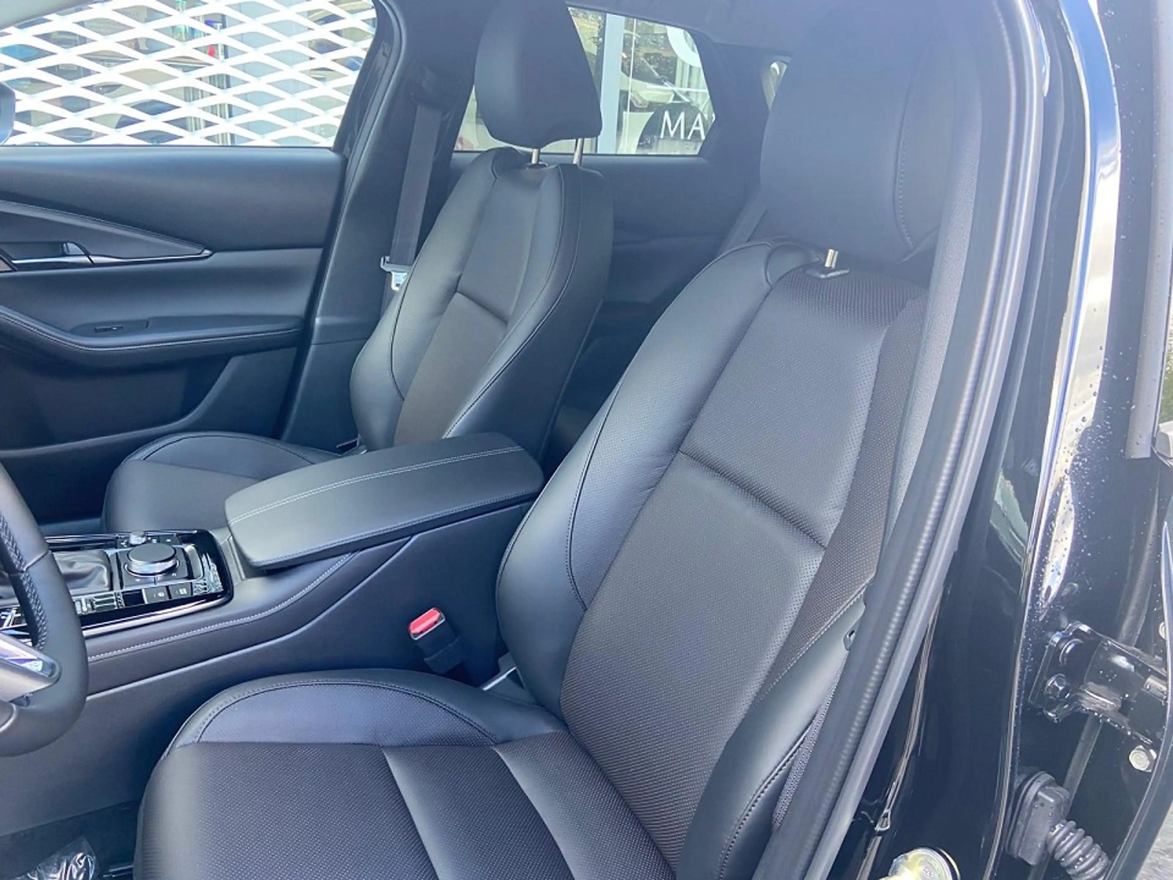 Mazda CX-30 2.0L e-SKYACTIV X 186ps — photo 5
