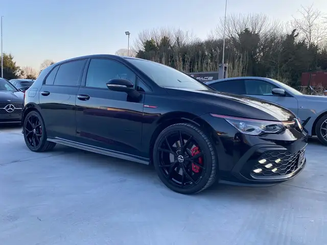 Volkswagen Golf view 5