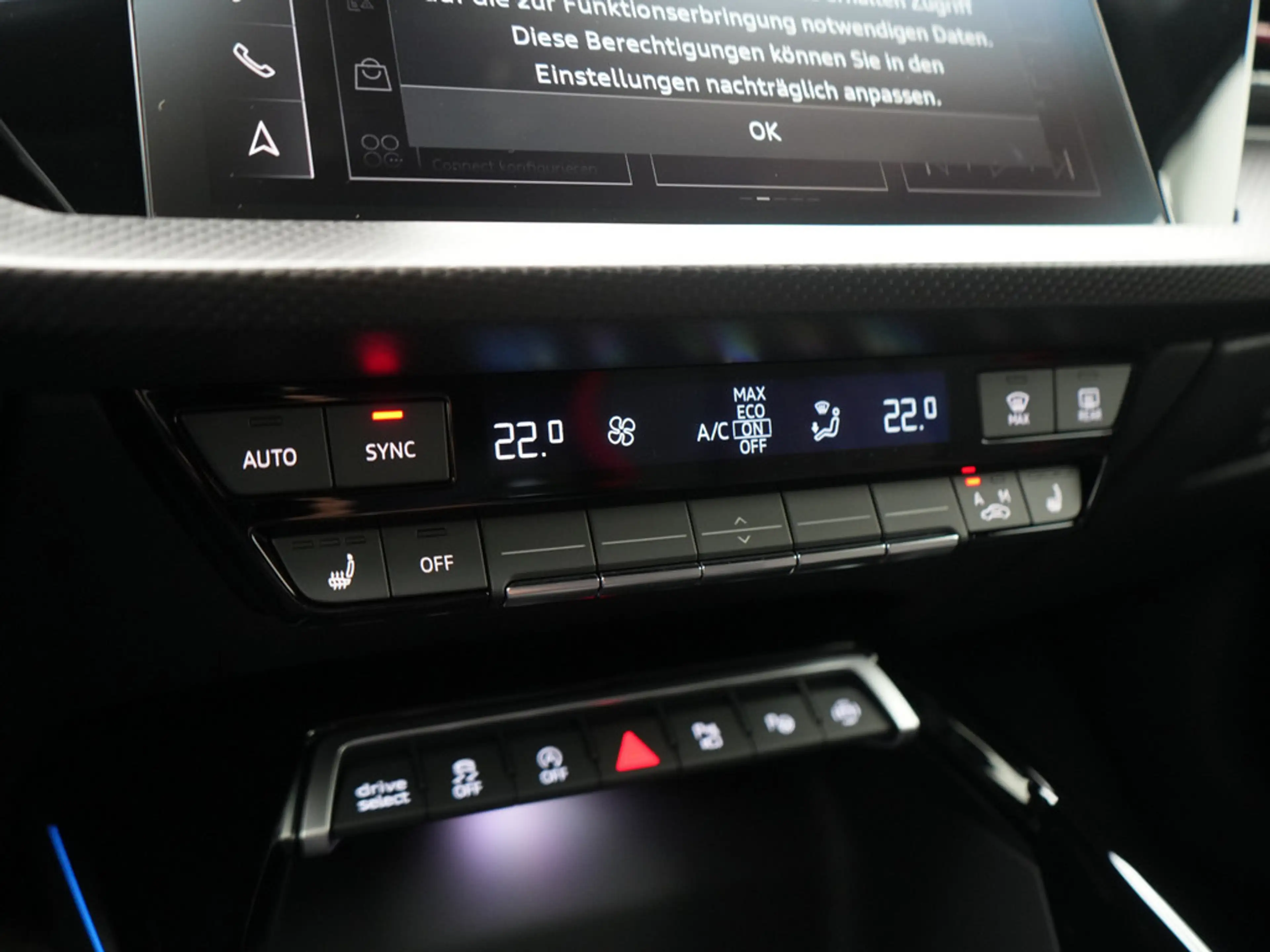 Audi RS3 MATRIX LEDER-WABE CARBONSPOILER NAVI VIRT PD — photo 15
