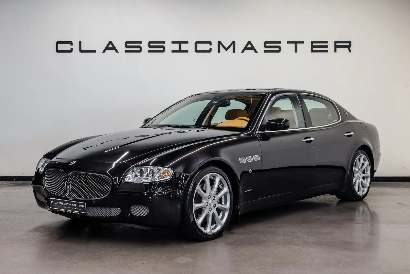 Maserati Quattroporte 4.2 Executive GT Btw auto, Fiscale waarde € 12.000 Black - 1