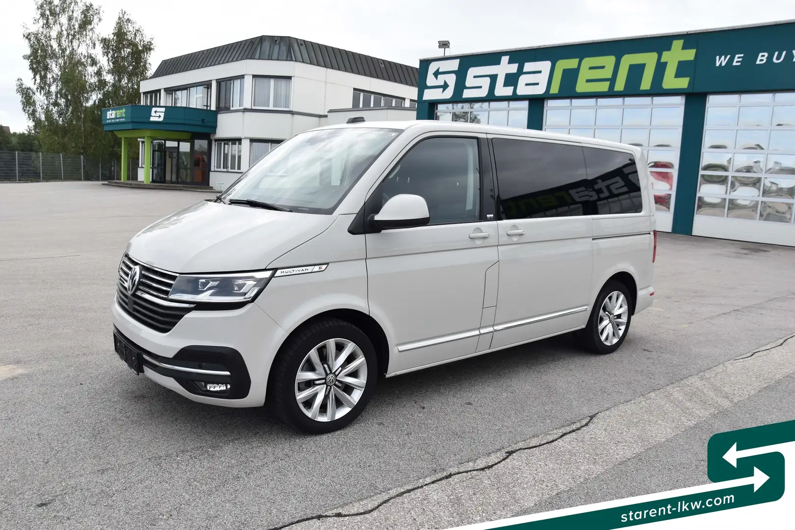 Volkswagen T6.1 Multivan 4x4 Leder AHK Standheizung Drehsitze Grau - 1