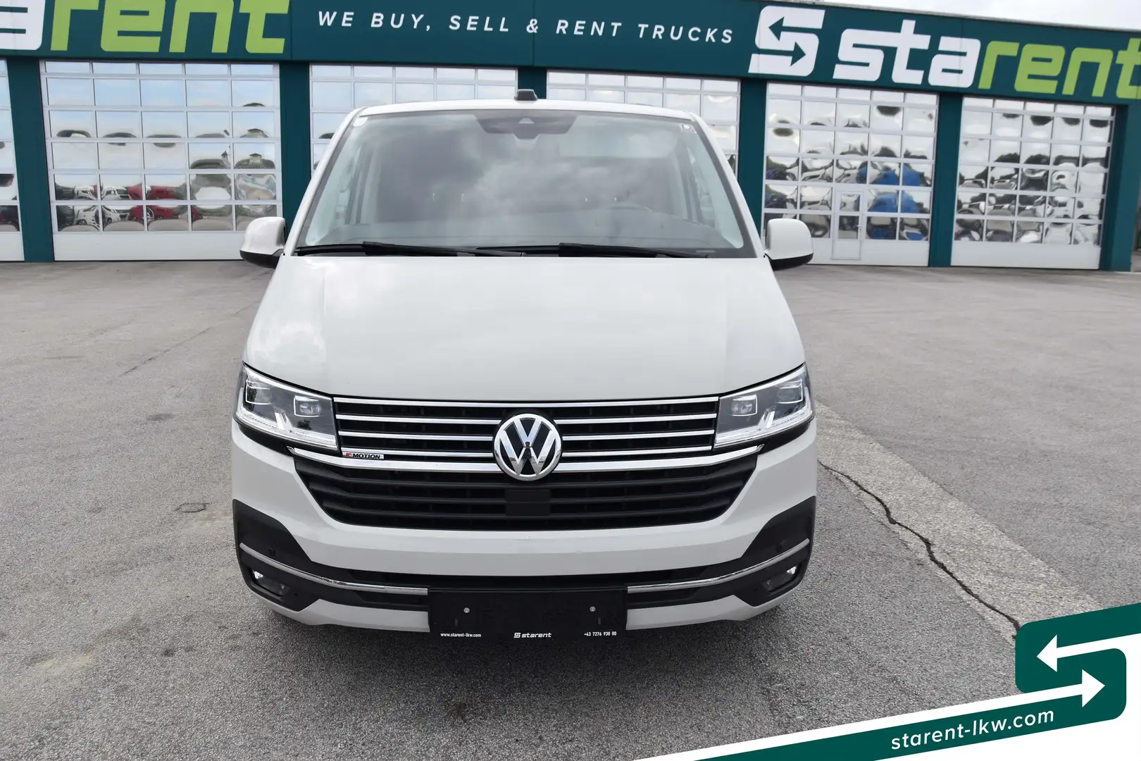 Volkswagen T6.1 Multivan 4x4 Leder AHK Standheizung Drehsitze Grau - 2