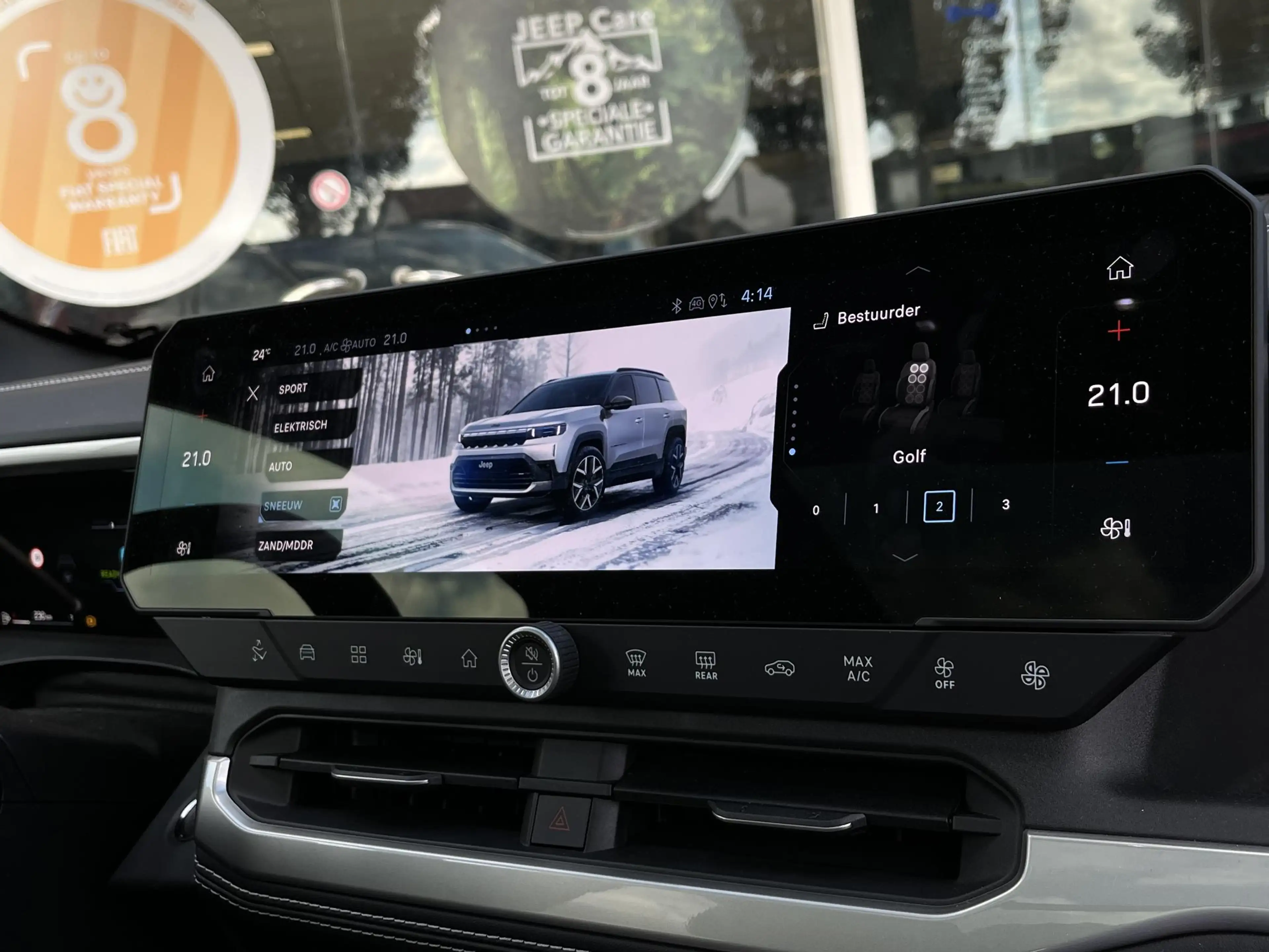 Jeep Compass 1.6 e-Hybrid Plug-In First Edition | Schuif-kantel — photo 19