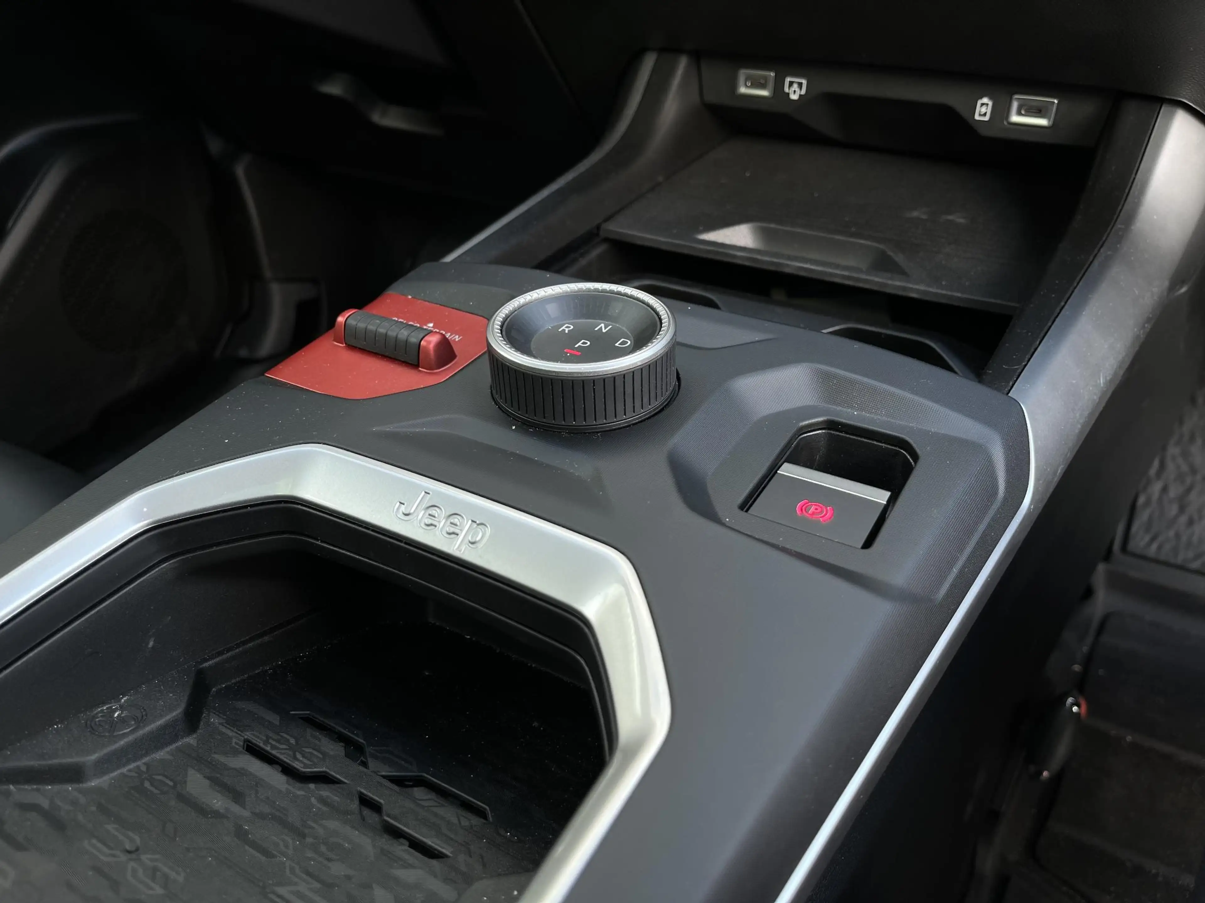 Jeep Compass 1.6 e-Hybrid Plug-In First Edition | Schuif-kantel — photo 15