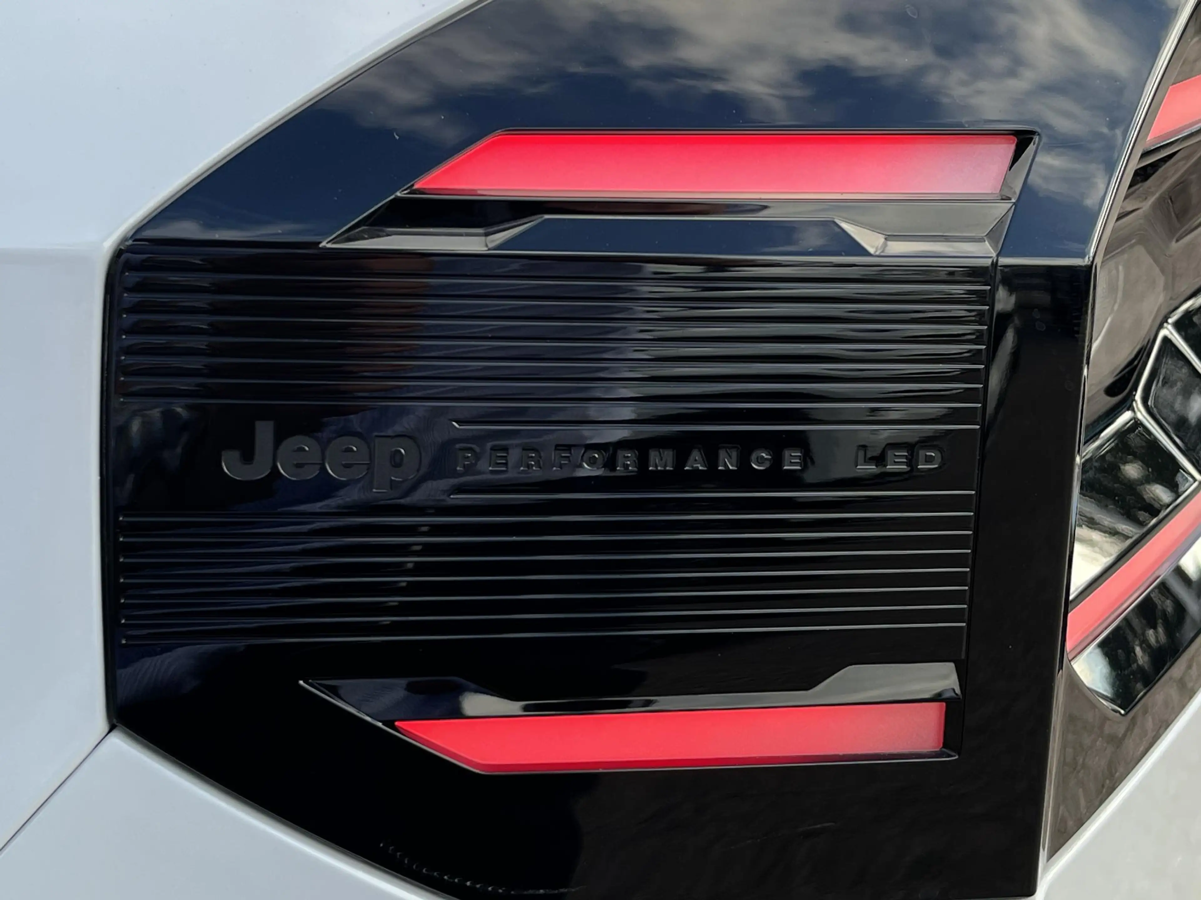 Jeep Compass 1.6 e-Hybrid Plug-In First Edition | Schuif-kantel — photo 23