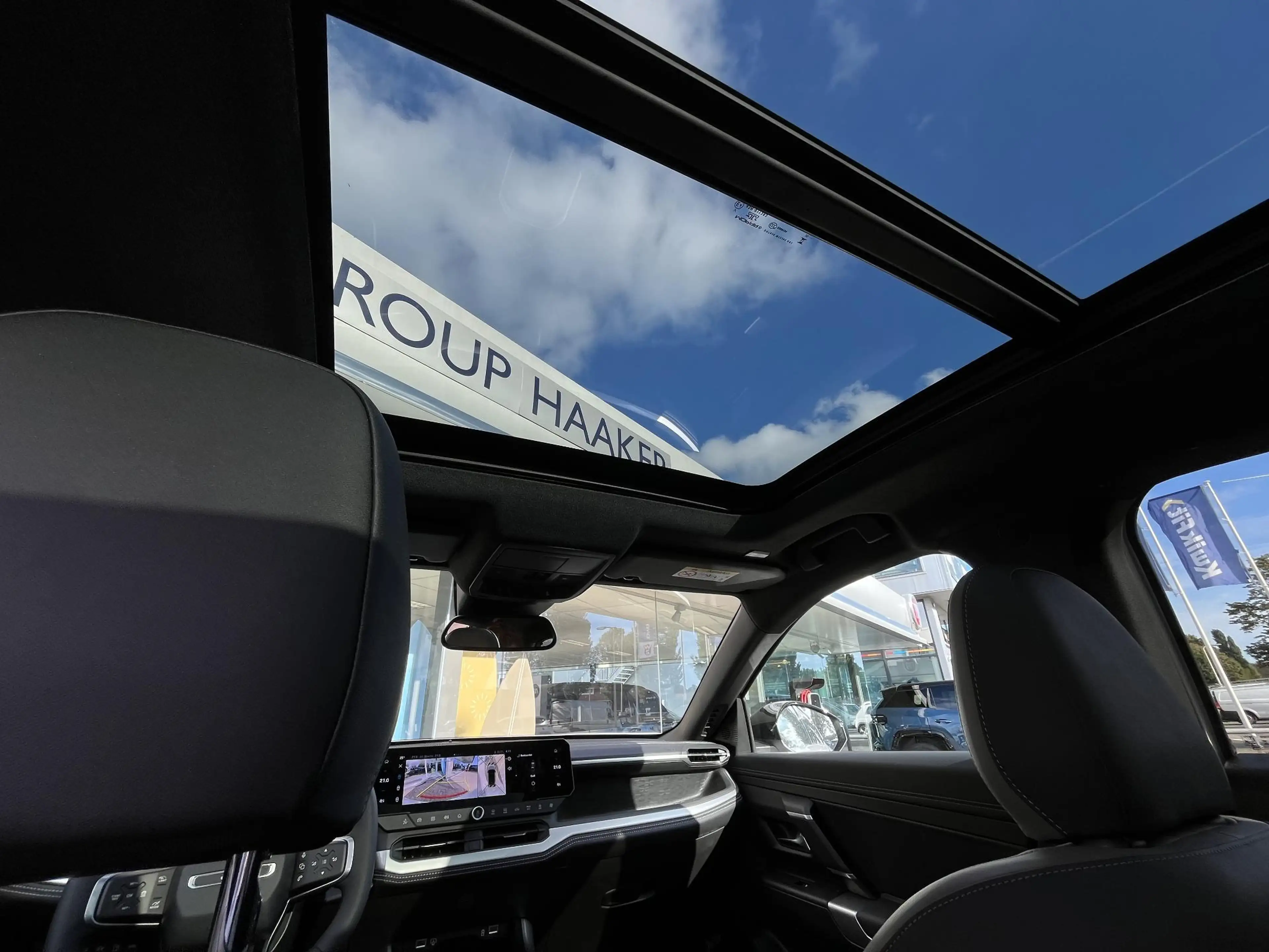 Jeep Compass 1.6 e-Hybrid Plug-In First Edition | Schuif-kantel — photo 6