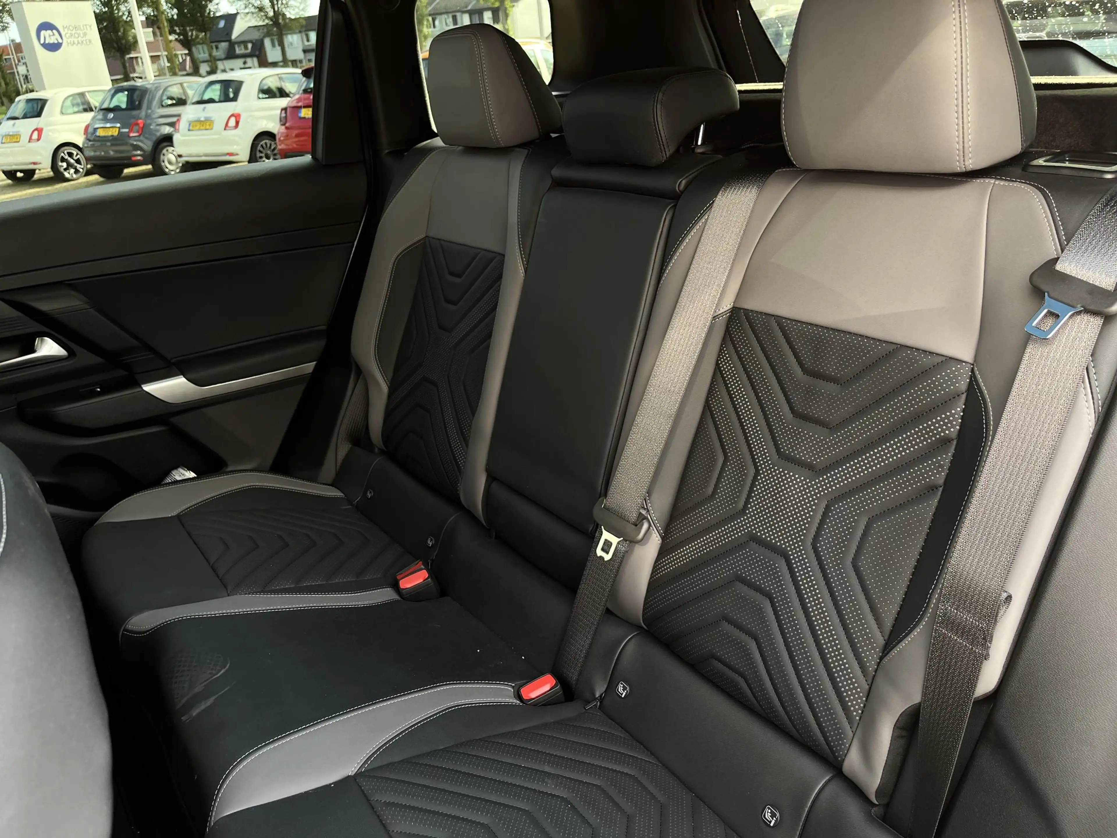 Jeep Compass 1.6 e-Hybrid Plug-In First Edition | Schuif-kantel — photo 4