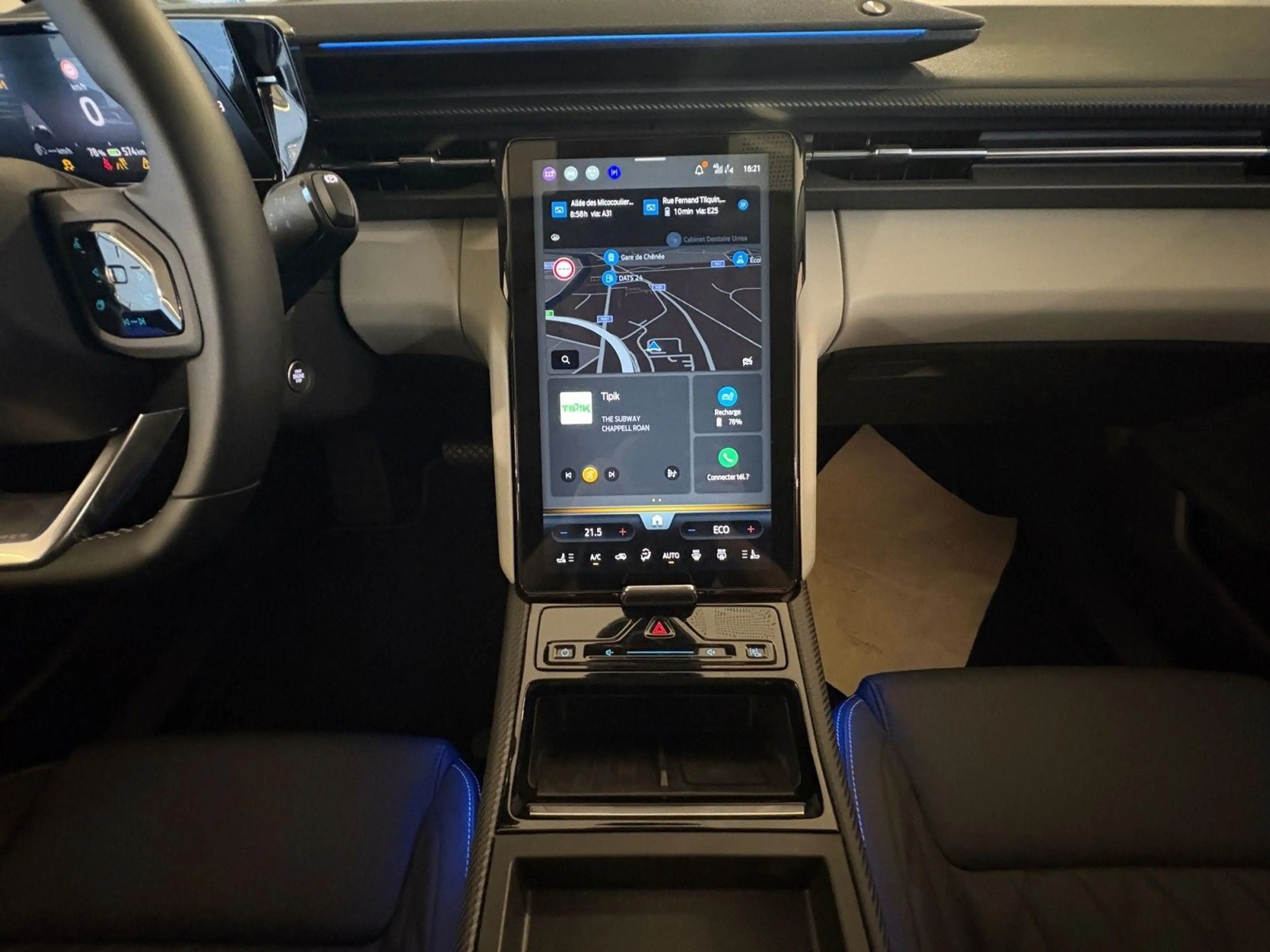 Ford Explorer Premium — photo 13
