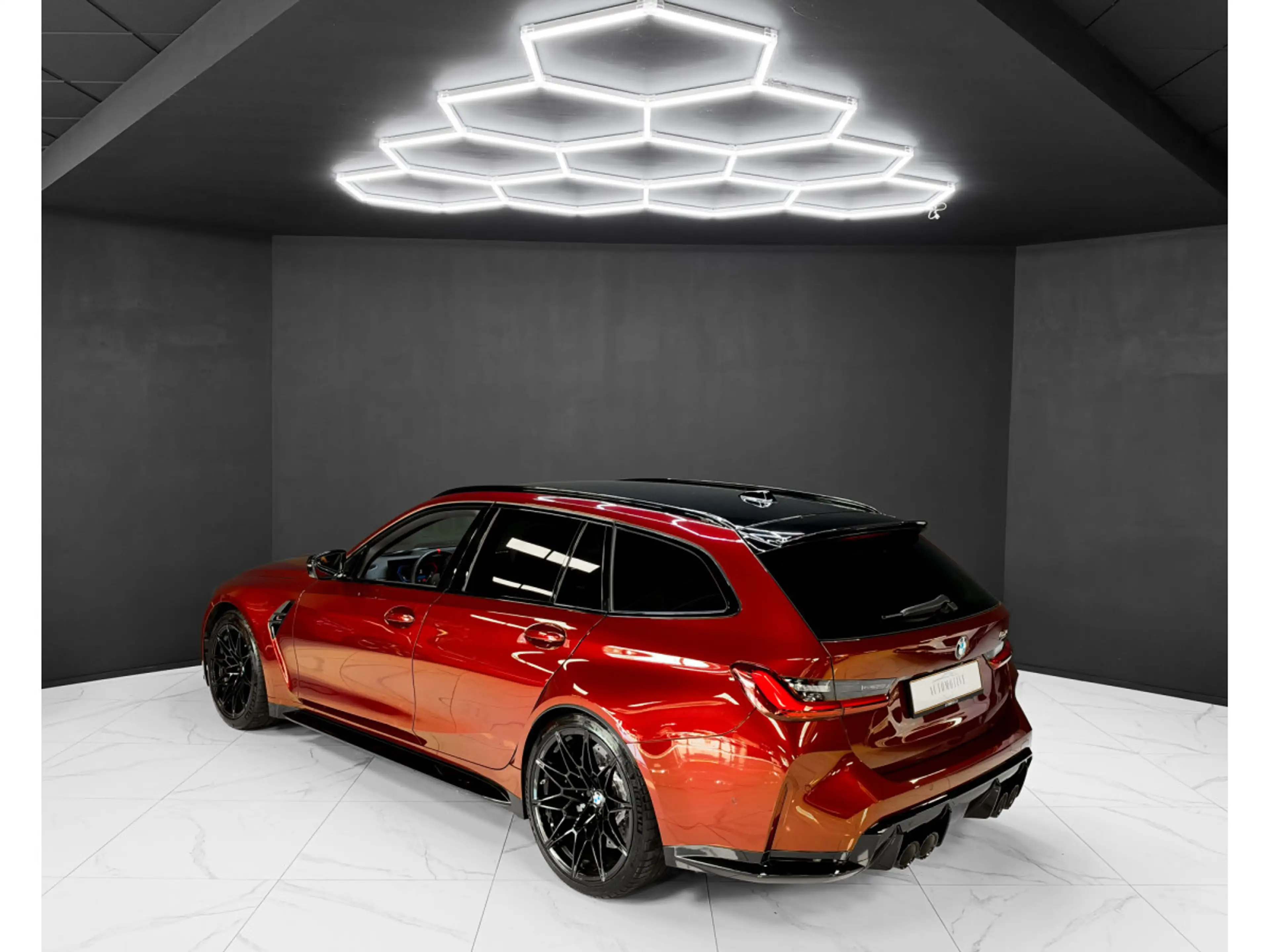 BMW M3 COMPETITION LCI TOURING XDRIVE — photo 3