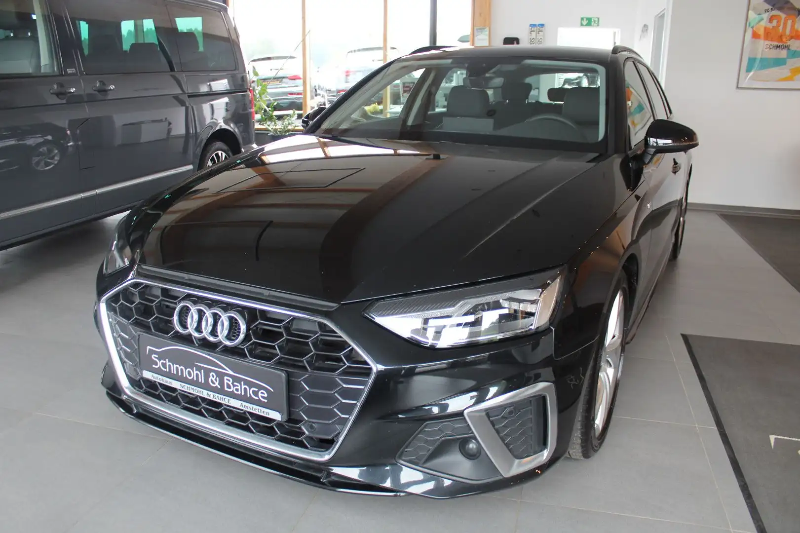 Audi A4 Avant 40 TDI S tronic S line sport Schwarz - 1