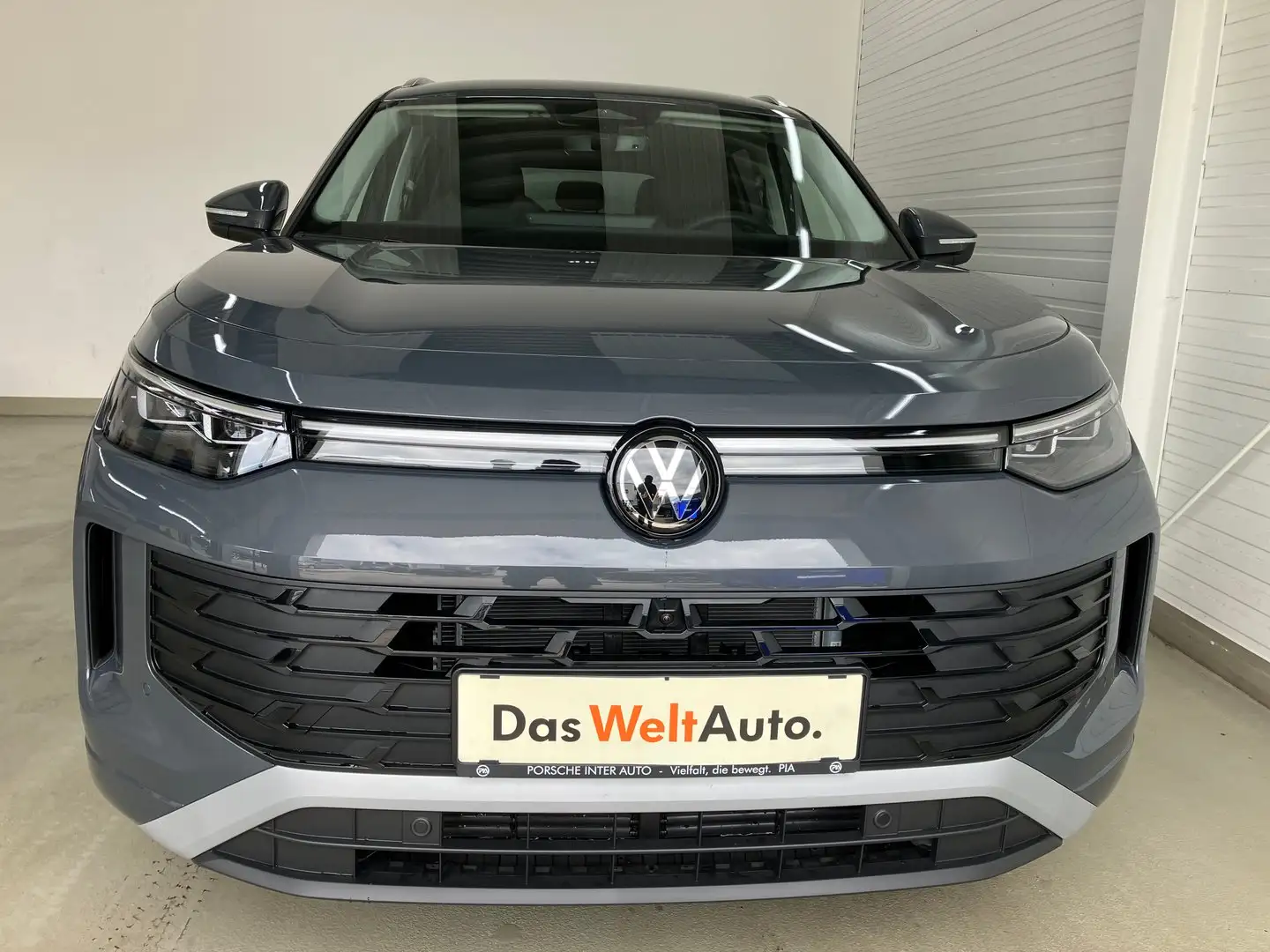 Volkswagen Tayron Friends eTSI DSG Grau - 2