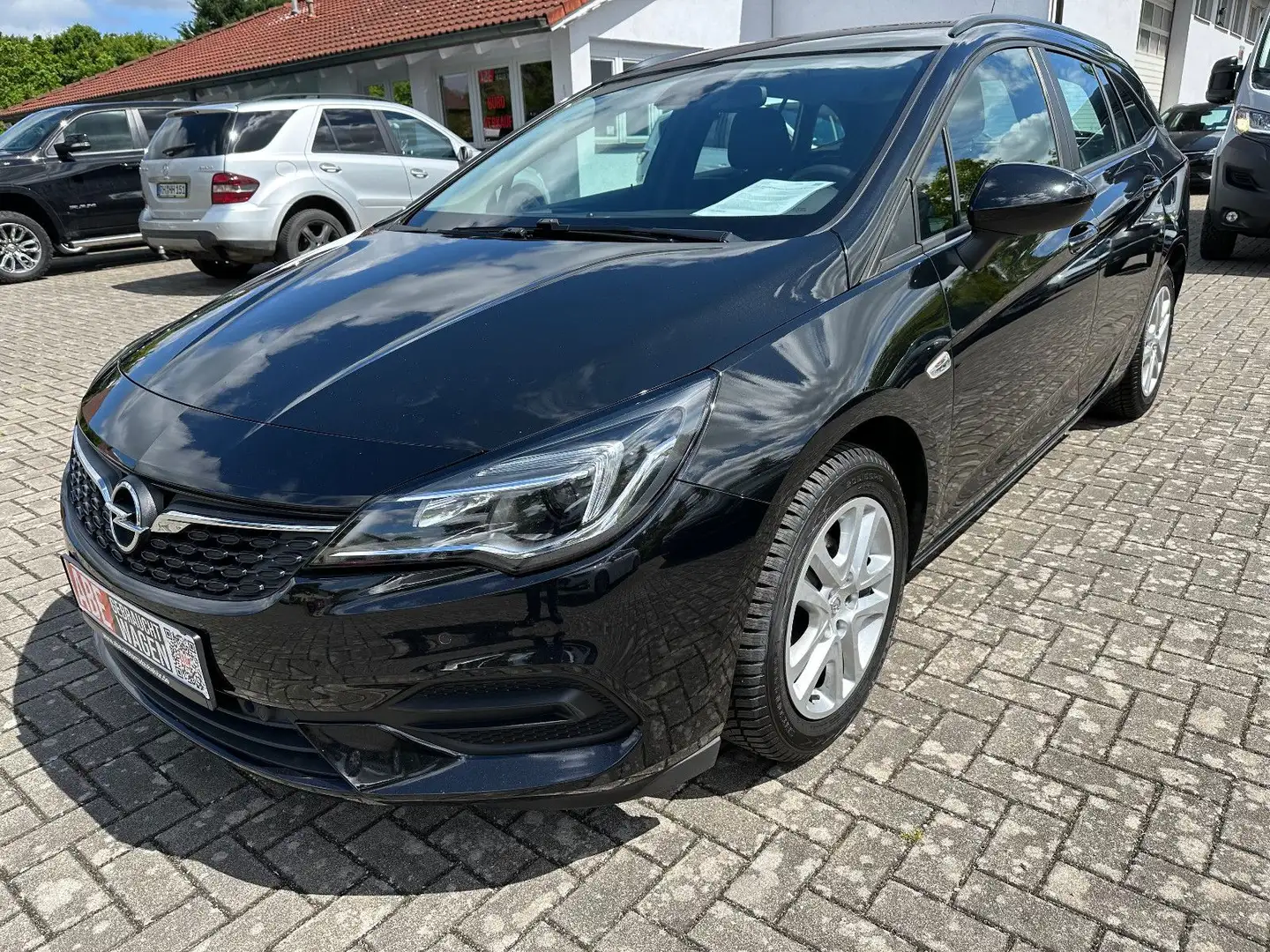 Opel Astra K 1.4 Turbo Sports Tourer Edition DAB PDC Negro - 1