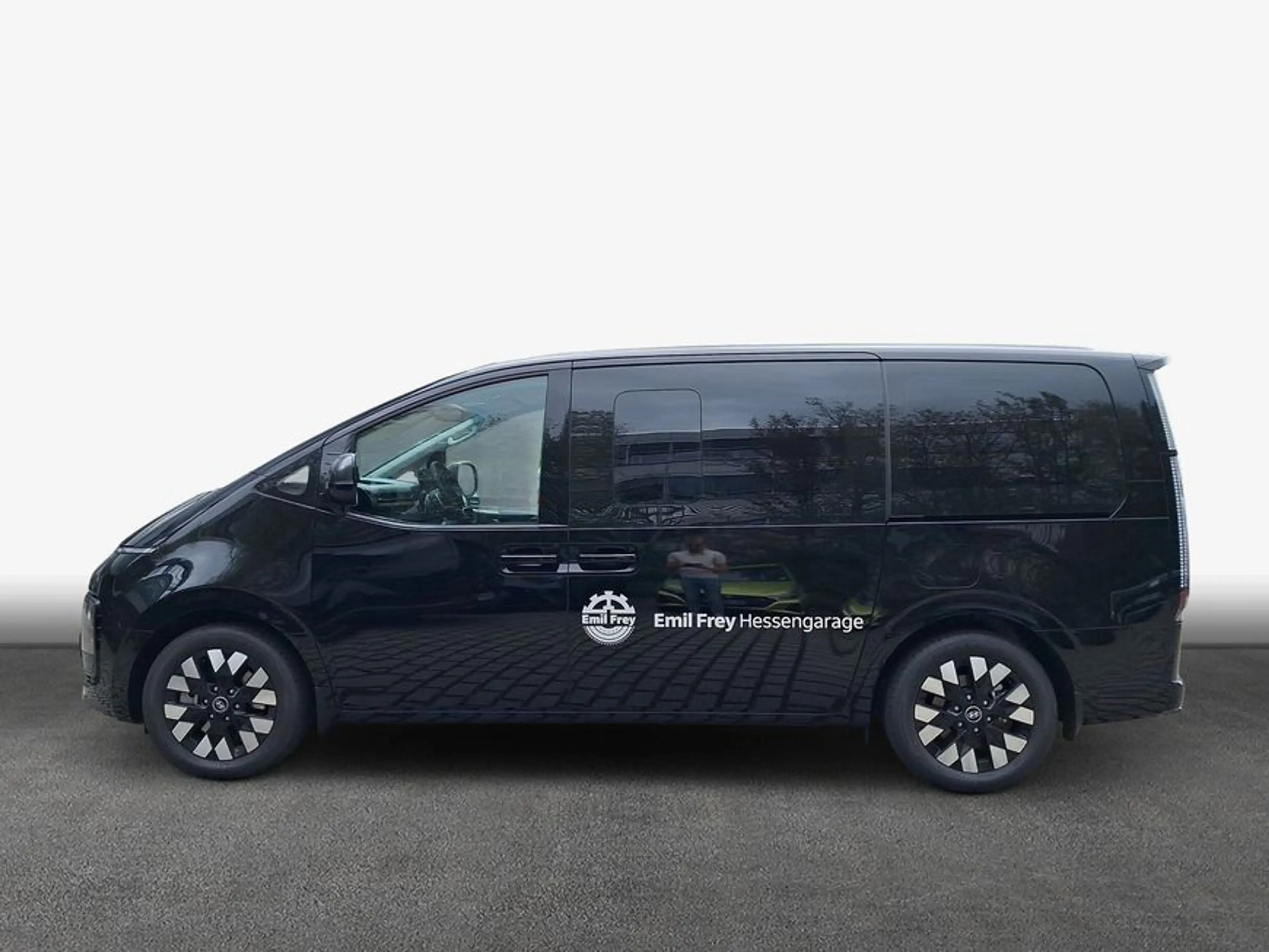 Hyundai STARIA STARIA 1.6 T-GDI HEV Signature 118 kW, 5-türig — photo 4