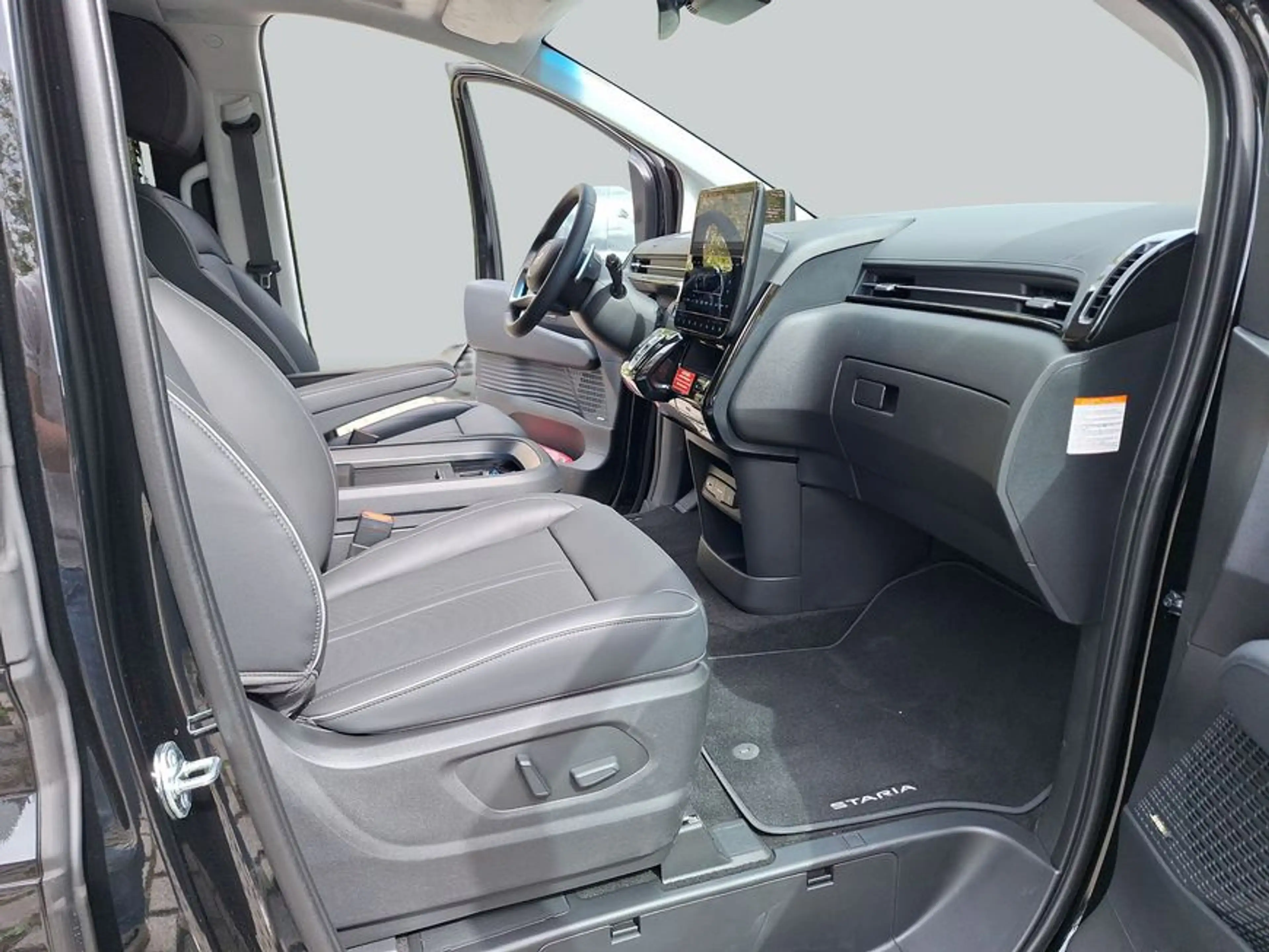 Hyundai STARIA STARIA 1.6 T-GDI HEV Signature 118 kW, 5-türig — photo 12