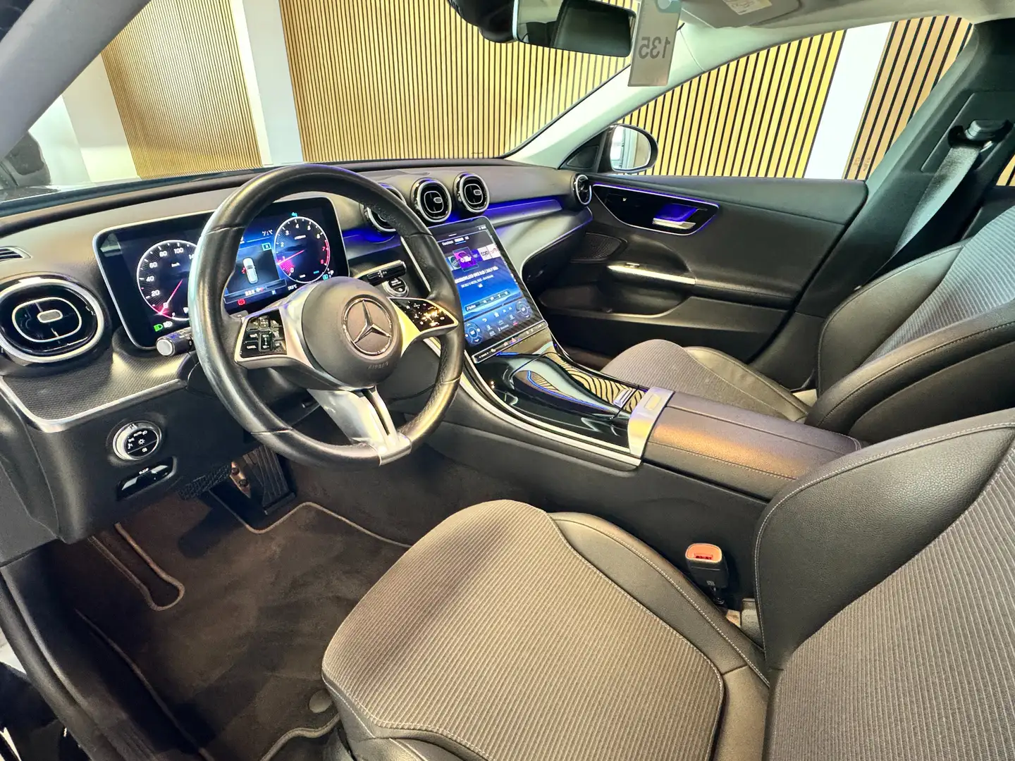 Mercedes-Benz C 180 C 180 T 9G-TRONIC Avantgarde Advanced Zwart - 2