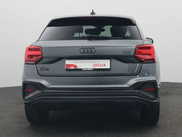 Audi Q2 view 6