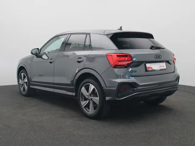 Audi Q2 view 5