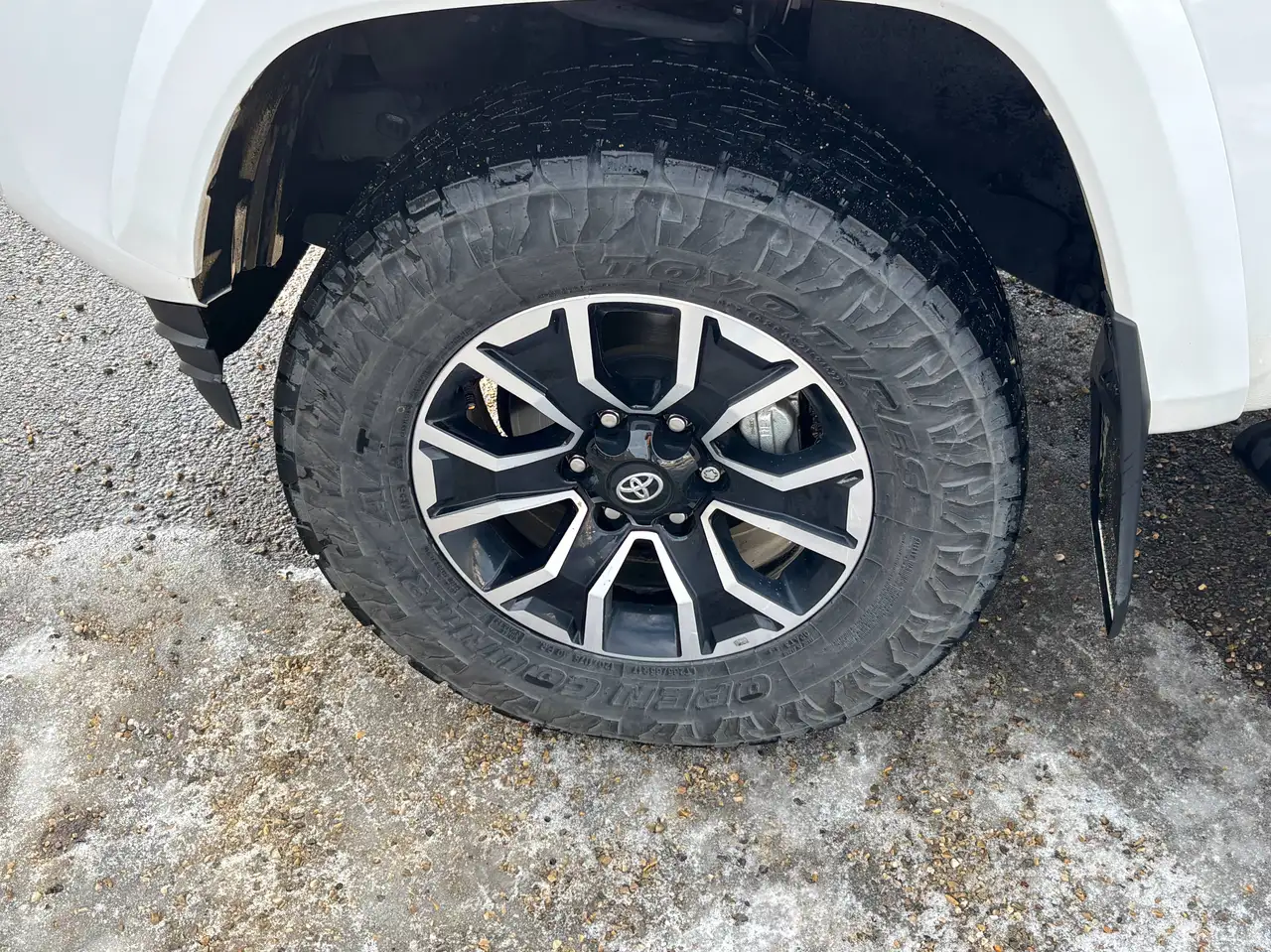 Toyota Tacoma снимка Toyota Tacoma