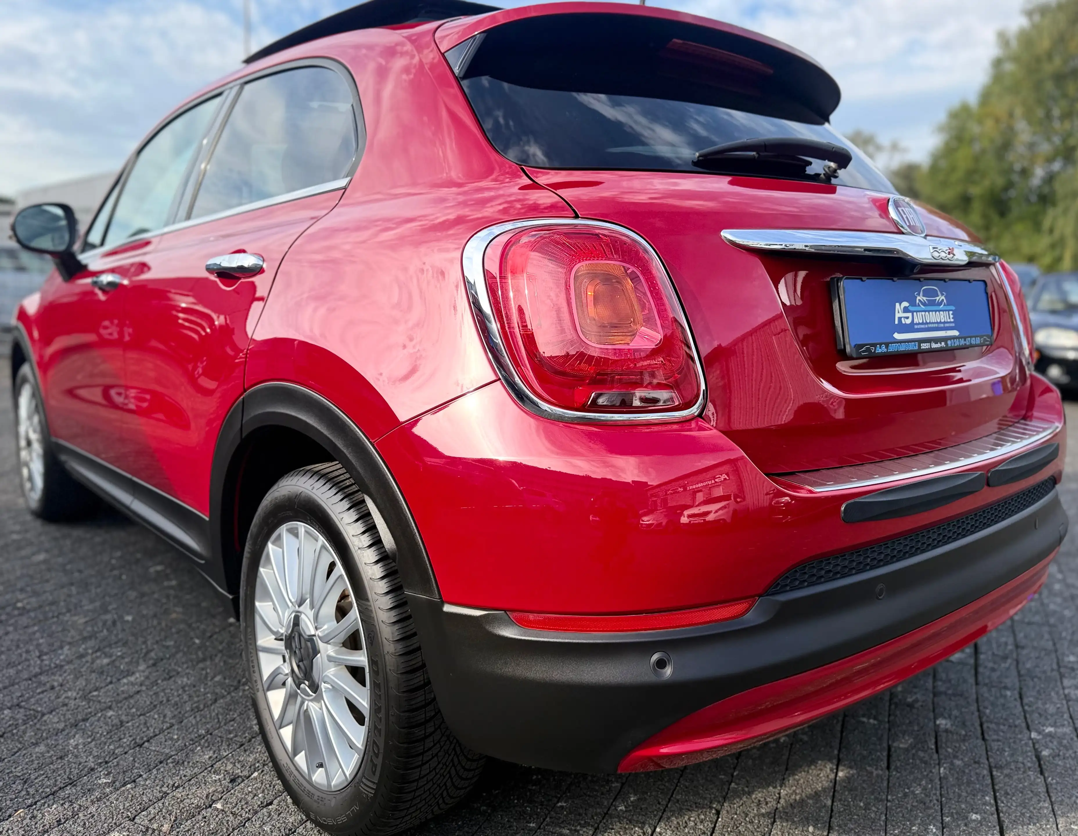 Fiat 500X Lounge Panoramadach/ Keyless Go/ Rückfahr-Kamera/ Teilleder/ Totwinkelassistent/ NAVI/ TOP! — photo 3