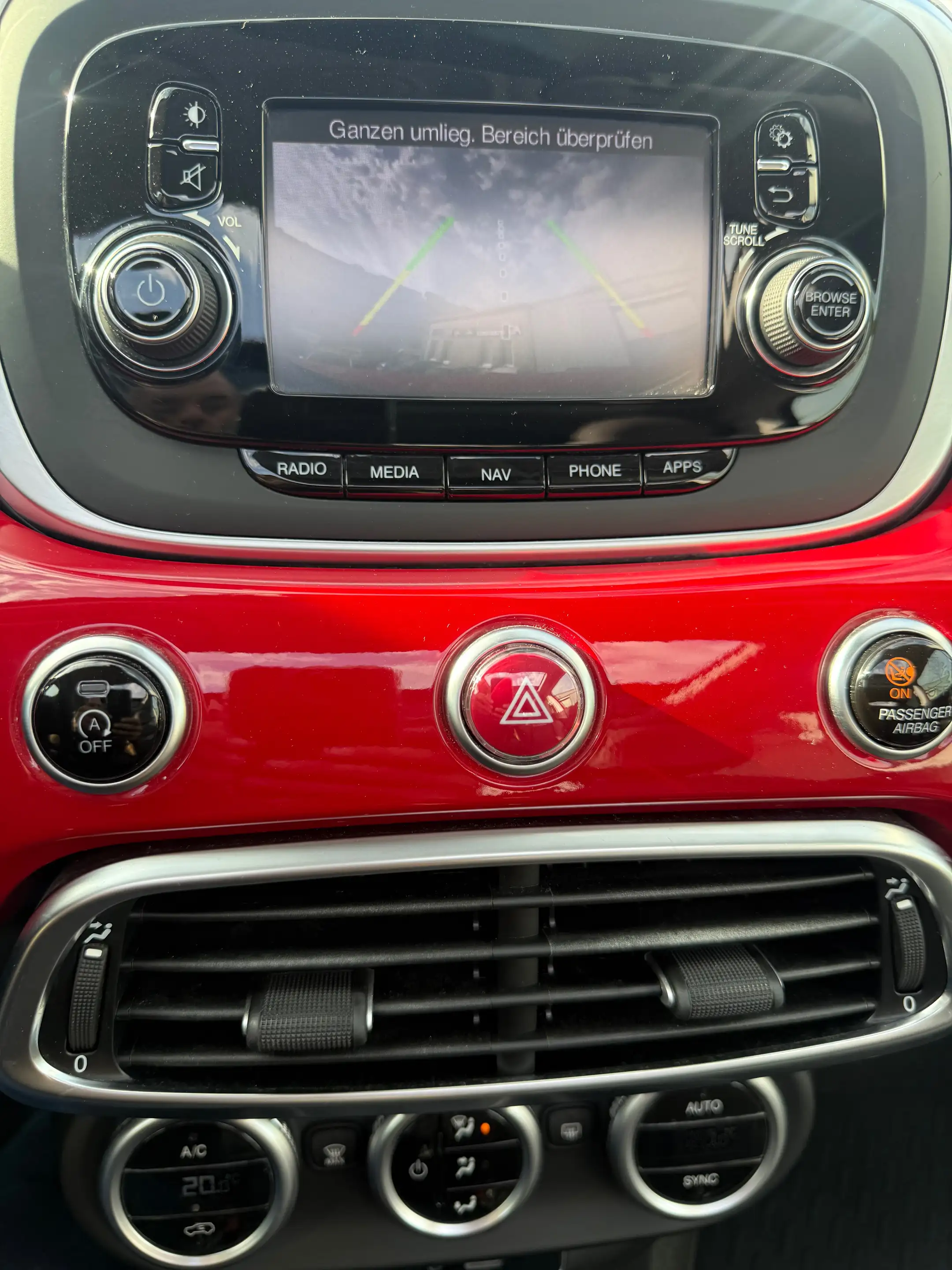Fiat 500X Lounge Panoramadach/ Keyless Go/ Rückfahr-Kamera/ Teilleder/ Totwinkelassistent/ NAVI/ TOP! — photo 14