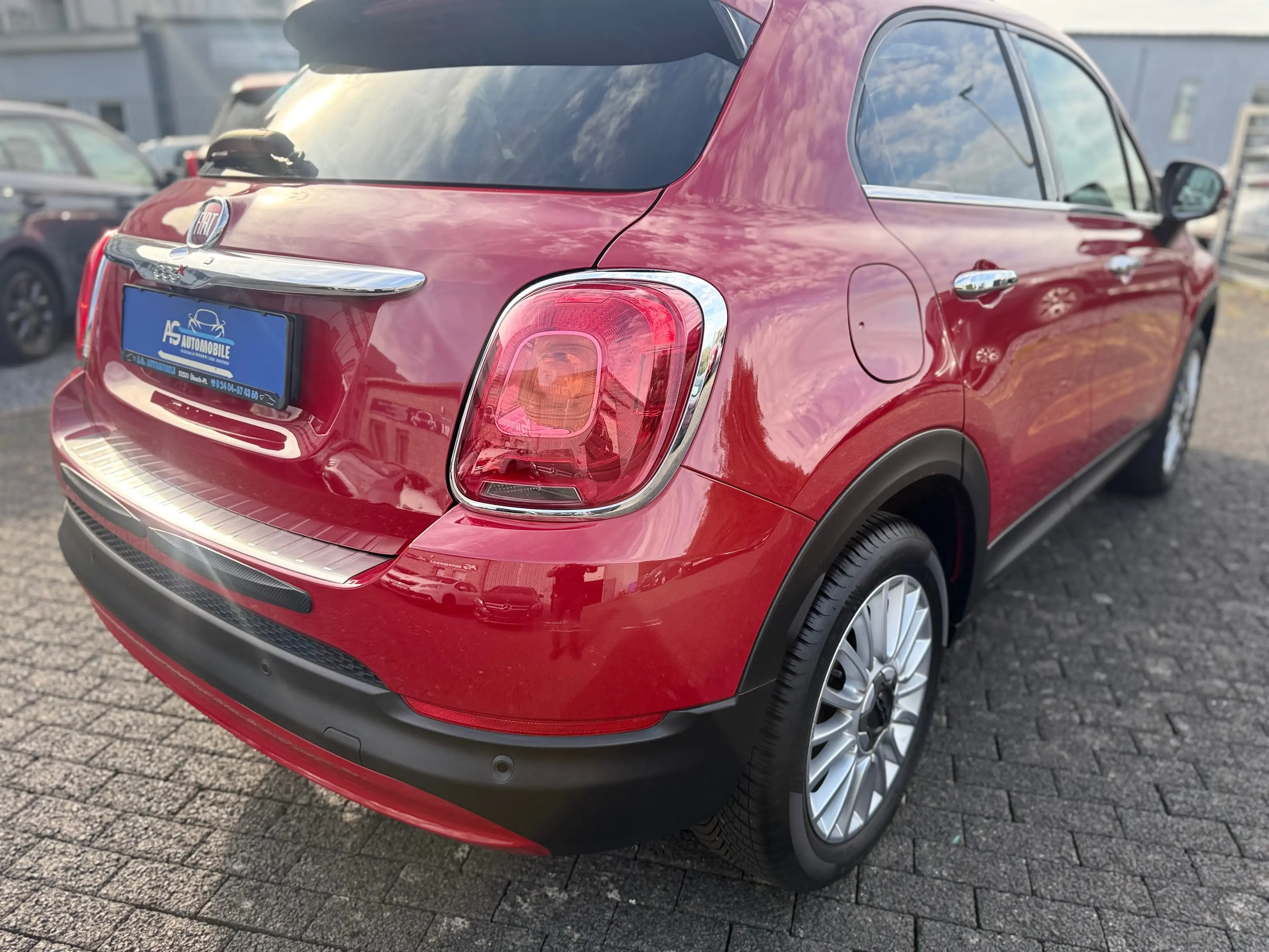 Fiat 500X Lounge Panoramadach/ Keyless Go/ Rückfahr-Kamera/ Teilleder/ Totwinkelassistent/ NAVI/ TOP! — photo 4