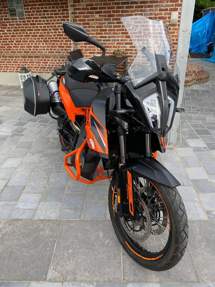 KTM 890 Adventure