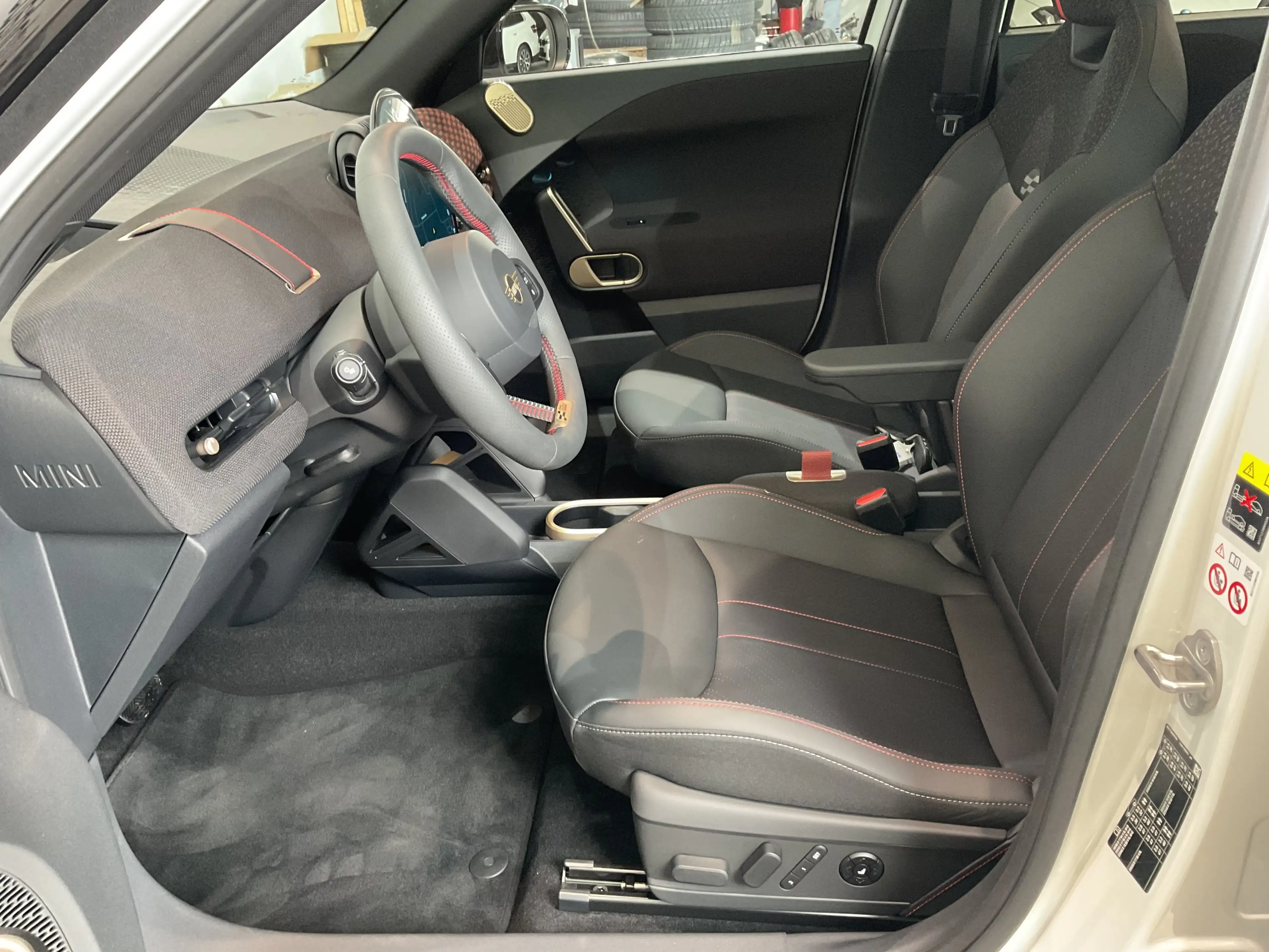 MINI Aceman SE |JCW Trim |Paket XL — photo 2