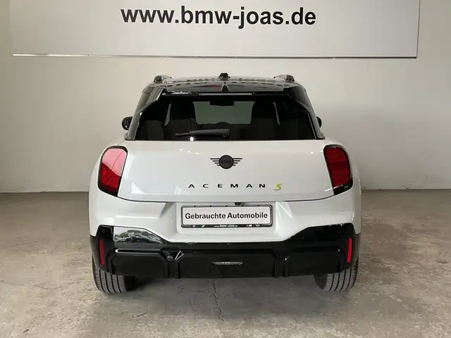 Mini Aceman view 14