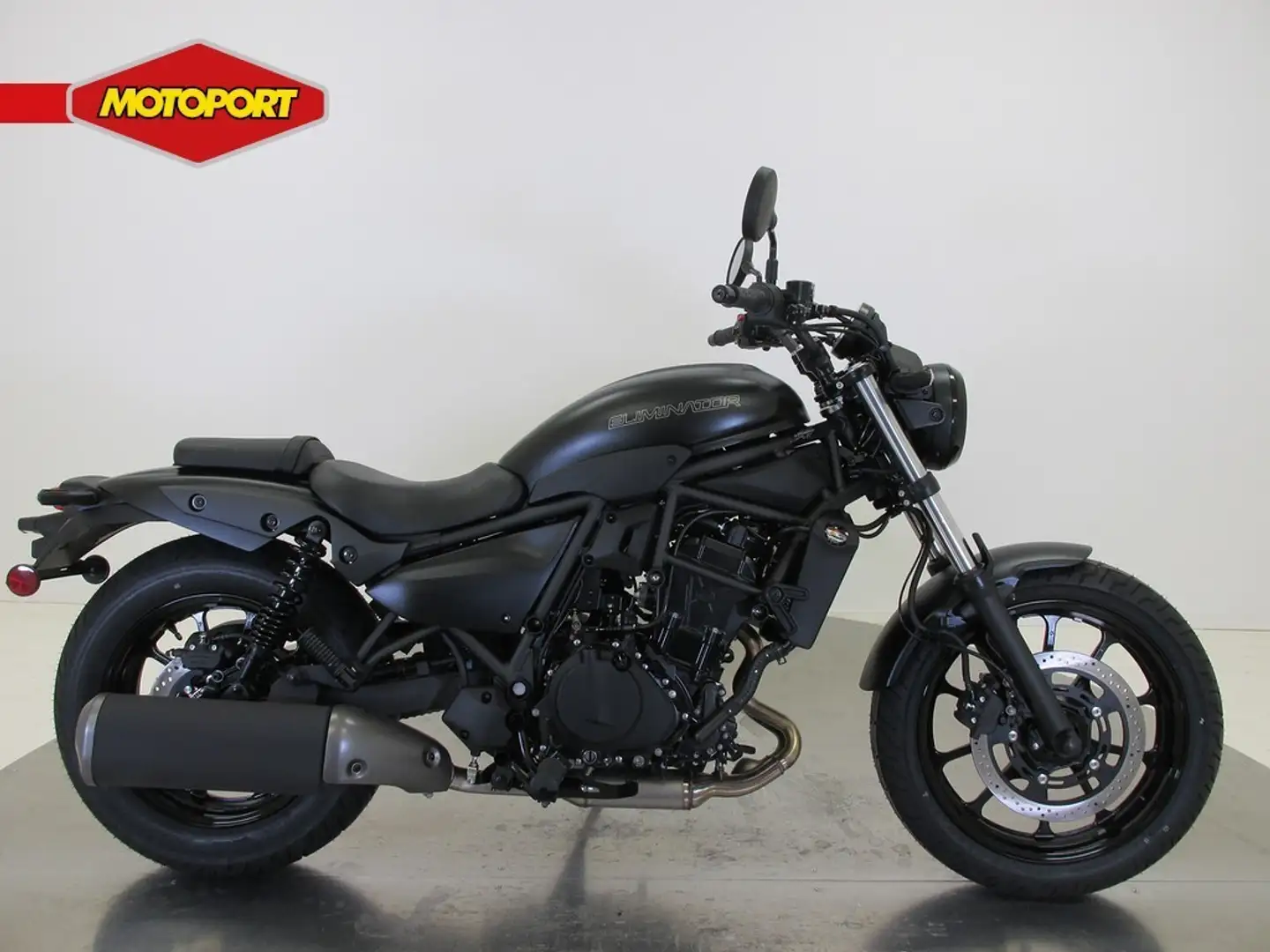 Kawasaki Eliminator 500 ABS Zwart - 1