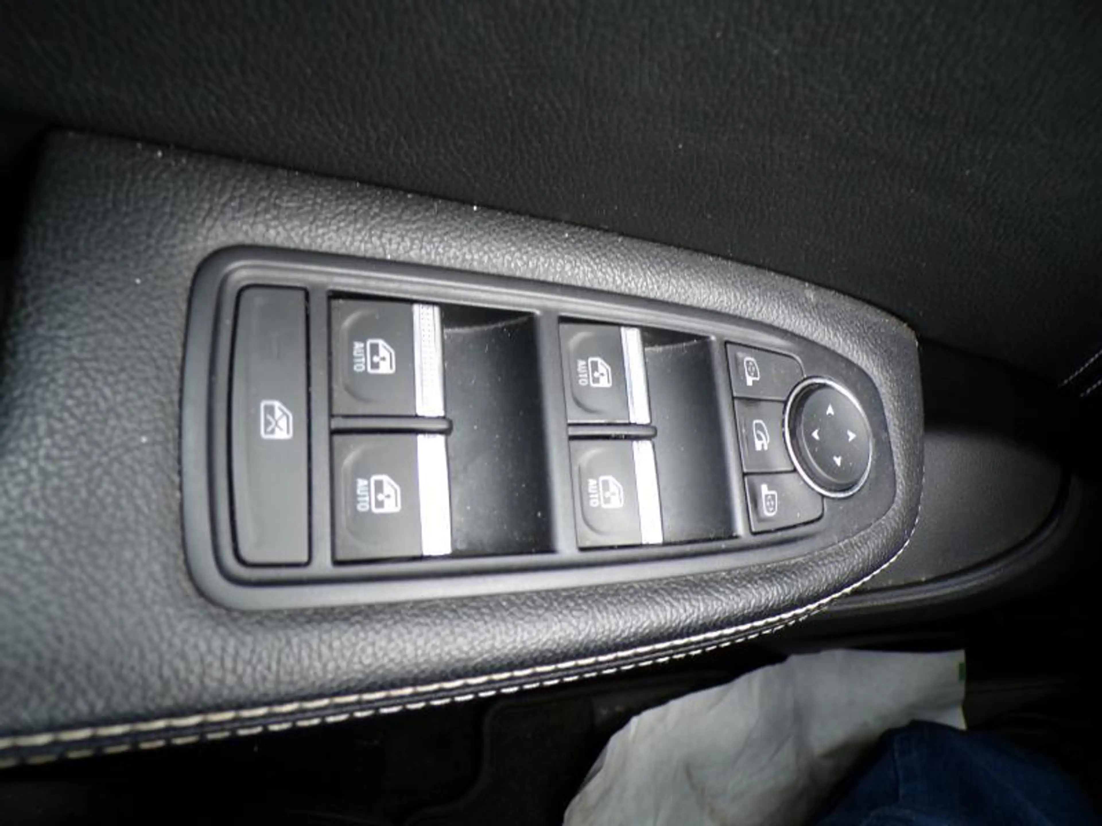 Renault Arkana 1.6 145cv Automatique Blanc  06/23 76.403km Airco — photo 14