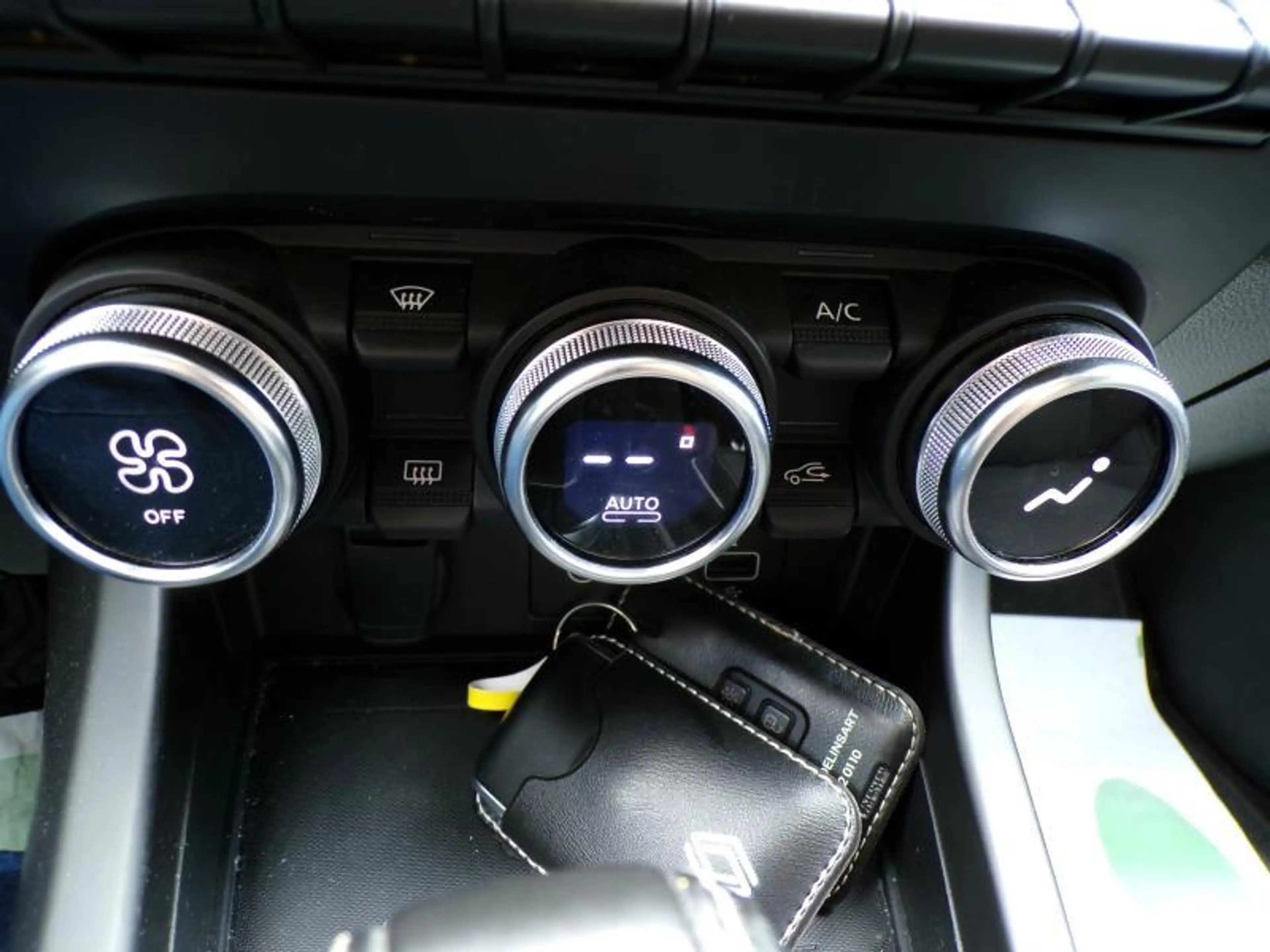 Renault Arkana 1.6 145cv Automatique Blanc  06/23 76.403km Airco — photo 10