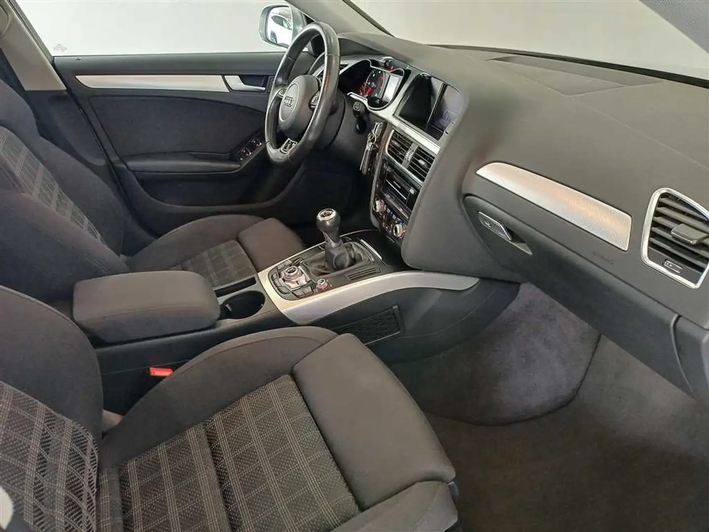 Audi A4 2.0 TDI Ambition NAVI+XENON+SHZ Argent - 2