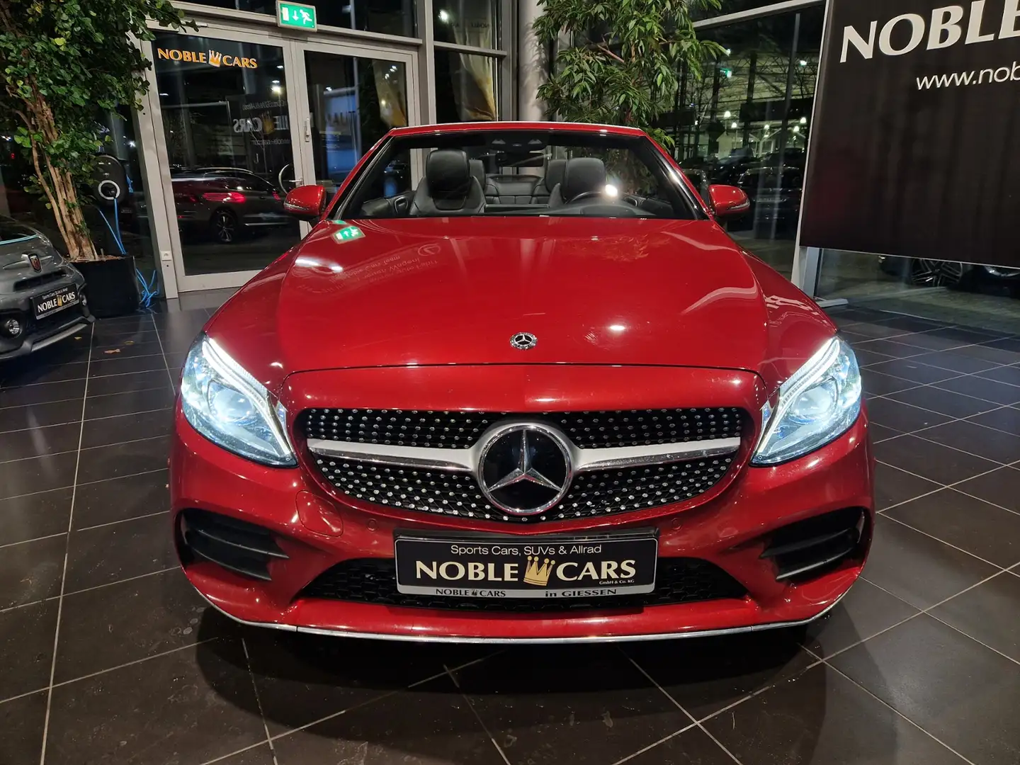 Mercedes-Benz C 300 Cabrio AMG Line HUD LED NAV SHZ RFK 18" Rojo - 2