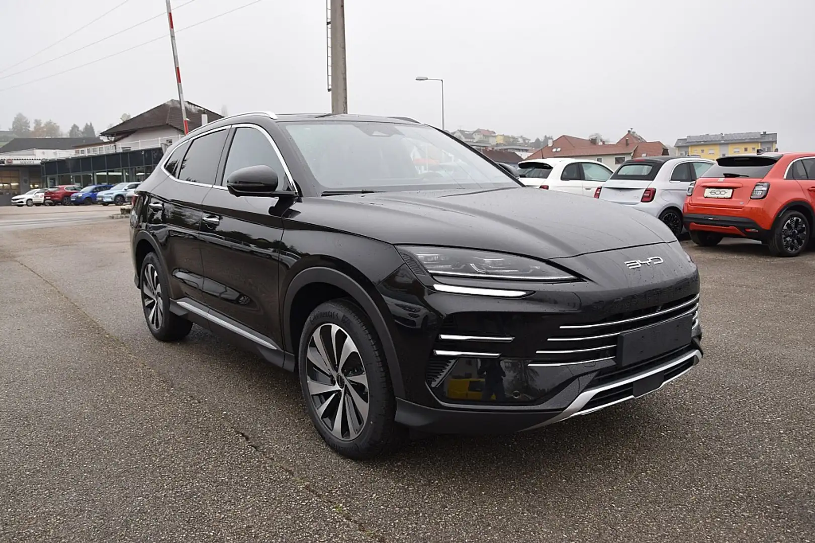 BYD Seal U DM-i PHEV 18,3kWh Boost **Lagerfahrzeug** Nero - 2