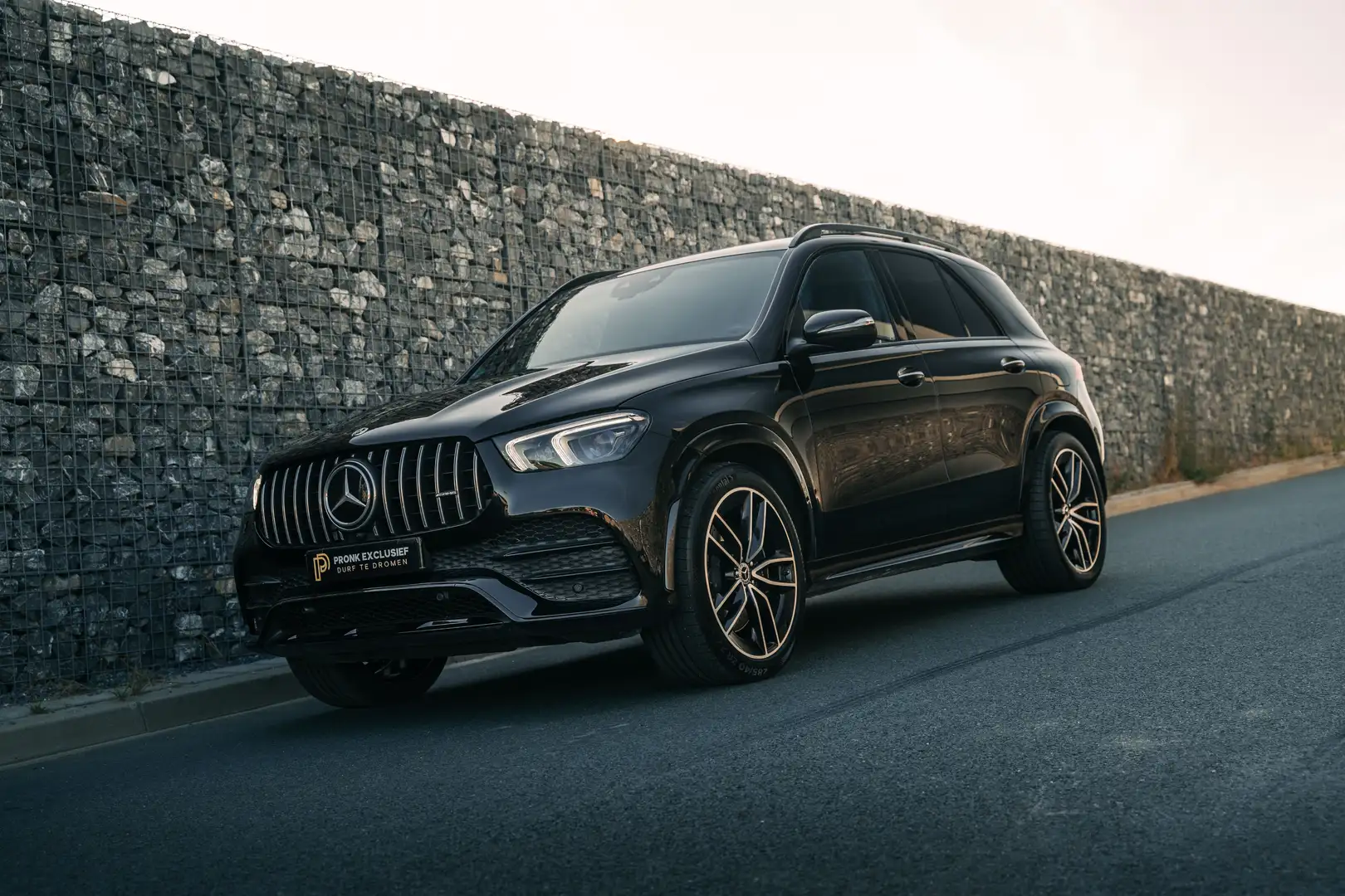 Mercedes-Benz GLE 350 e 4Matic AMG Premium Plus PANO LUCHT BURMESTER Zwart - 2