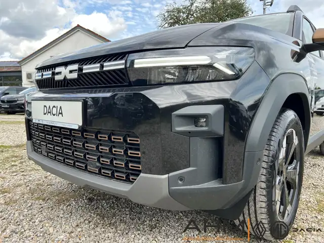 Dacia Bigster view 7