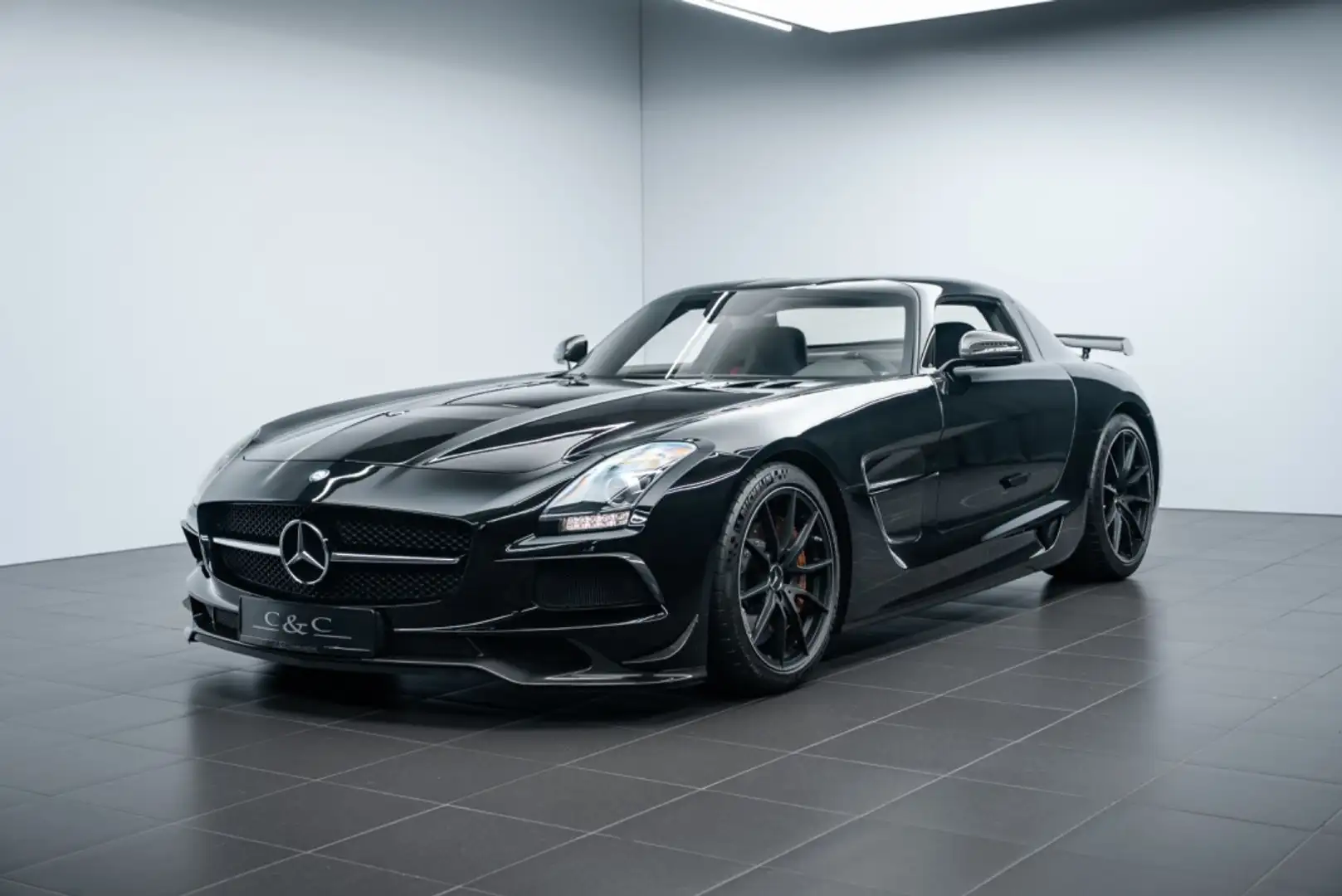 Mercedes-Benz SLS Black Series Coupé Schwarz - 1