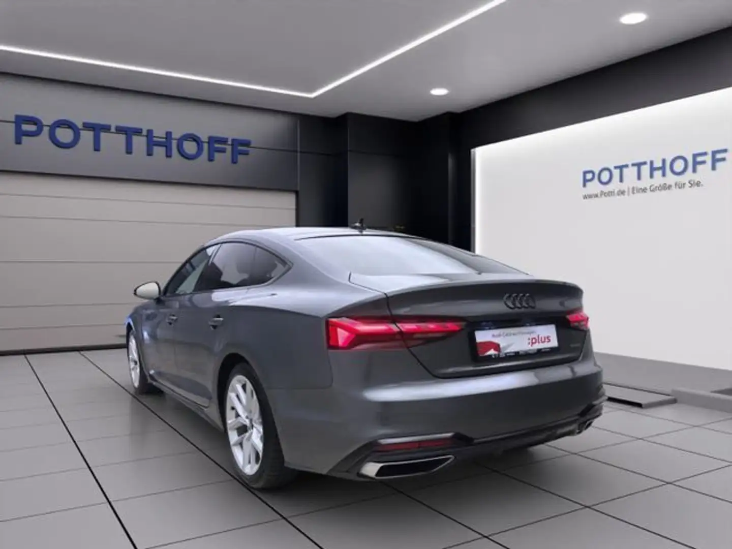 Audi A5 40 TDI Q S LINE NAVI STDHZG AHK PAN Grau - 2