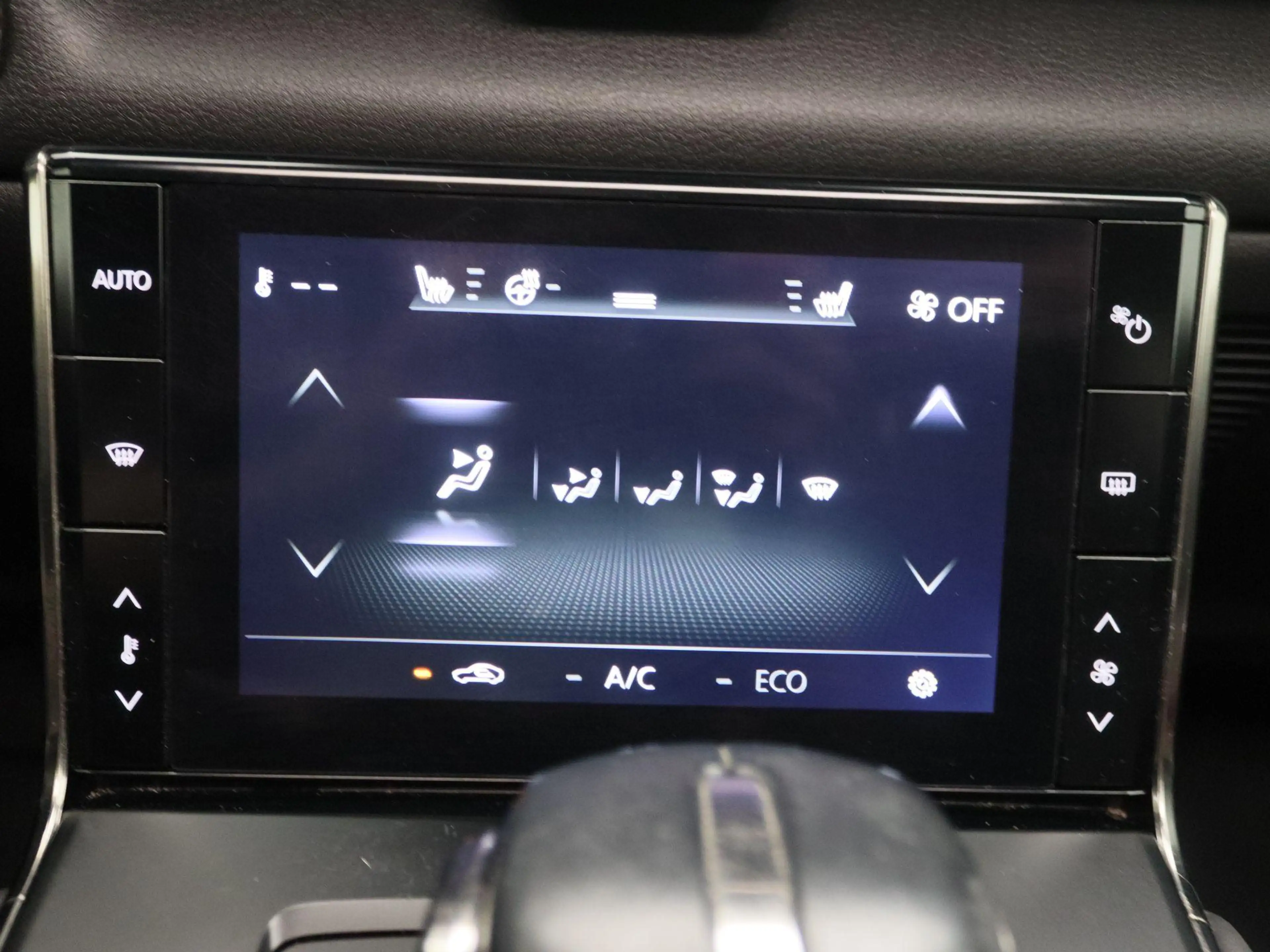 Mazda MX-30 e-SkyActiv 145 Luxury 36 kWh | Apple Carplay/Andro — photo 11