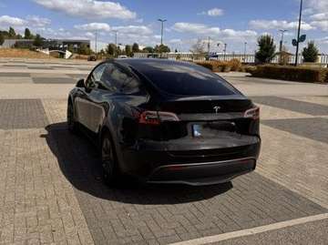 Model Y 72.5 kWh Long Range RWD