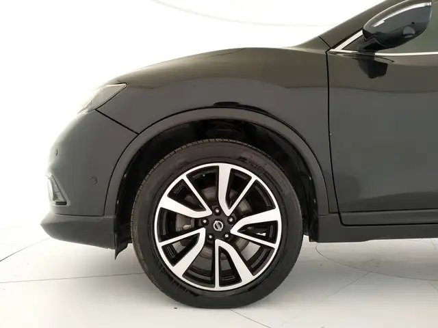 Nissan X-Trail view 23