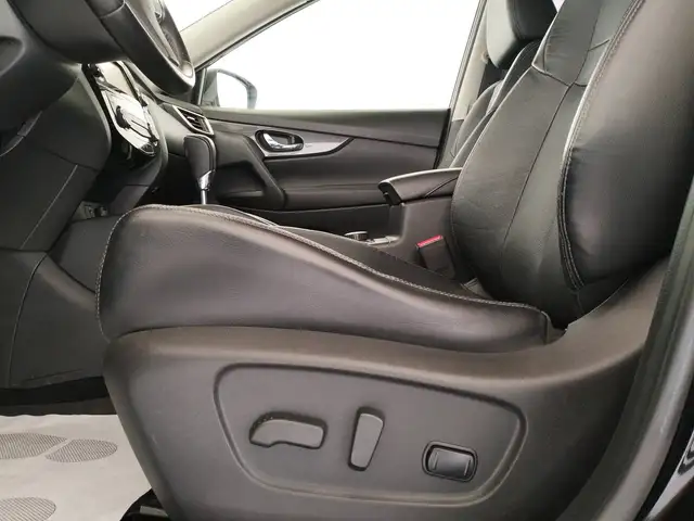 Nissan X-Trail view 12