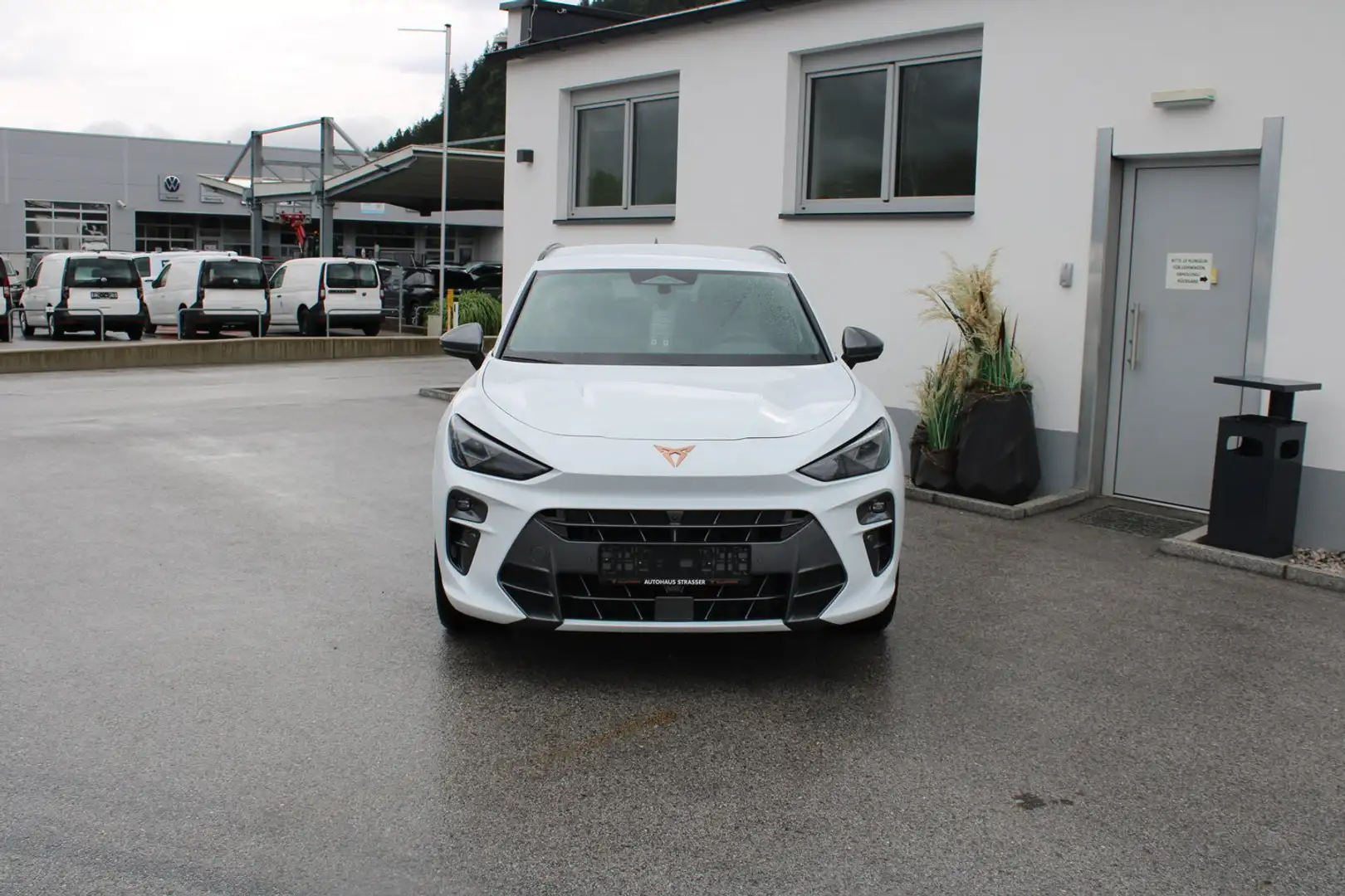 CUPRA Terramar 1.5 e-TSI 150 PS DSG Weiß - 2