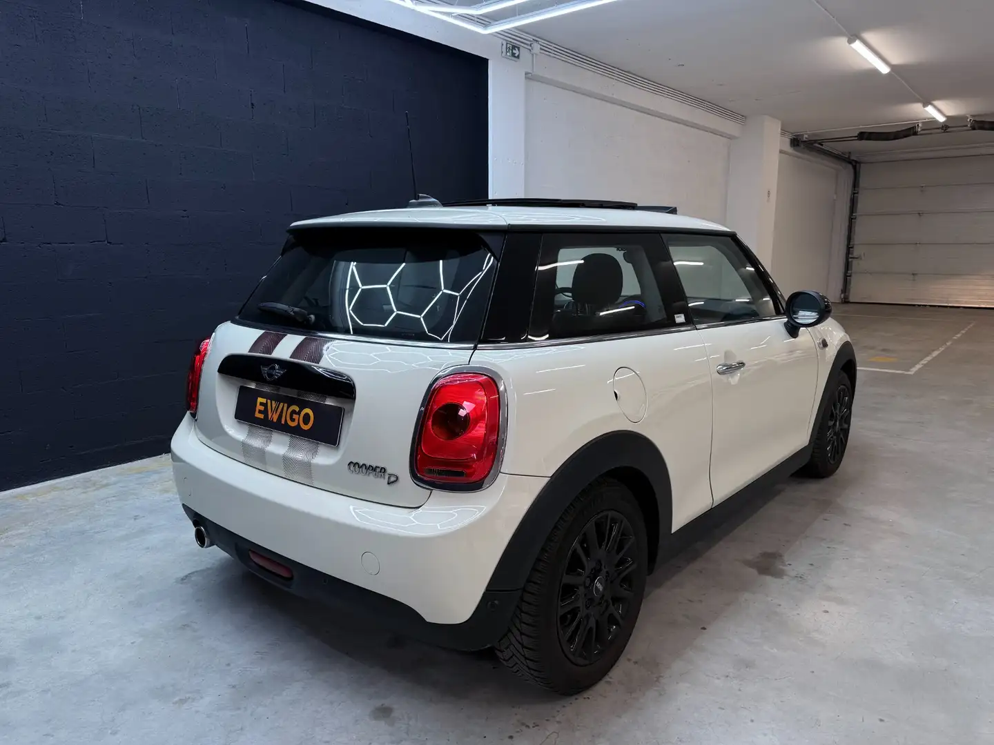 MINI COOPER D 115 BVA SHOREDITCH / TOIT PANO / CLIM AUT - 2